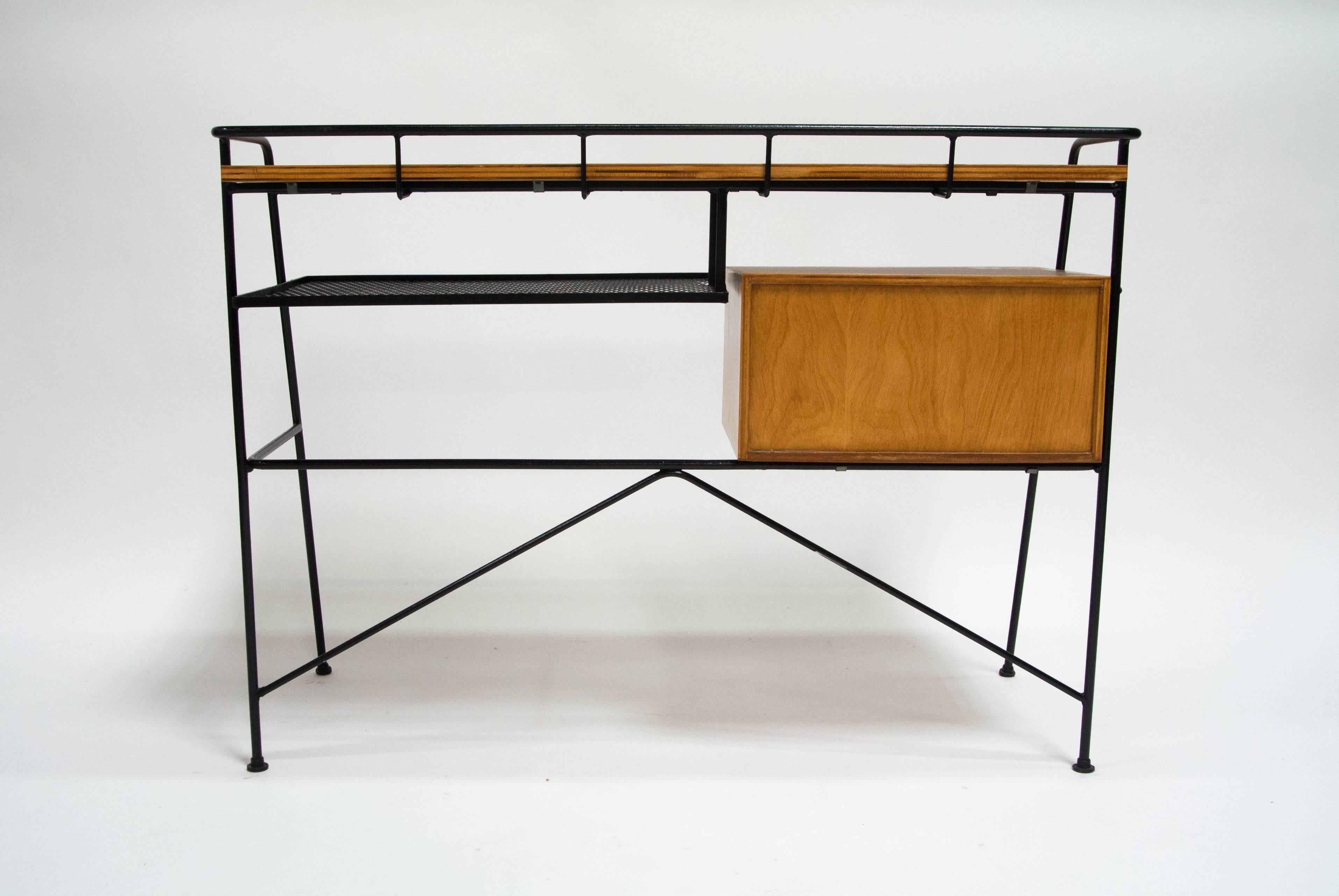 Arthur Umanoff Iron Desk for The Elton Company In Excellent Condition For Sale In Berkeley, CA