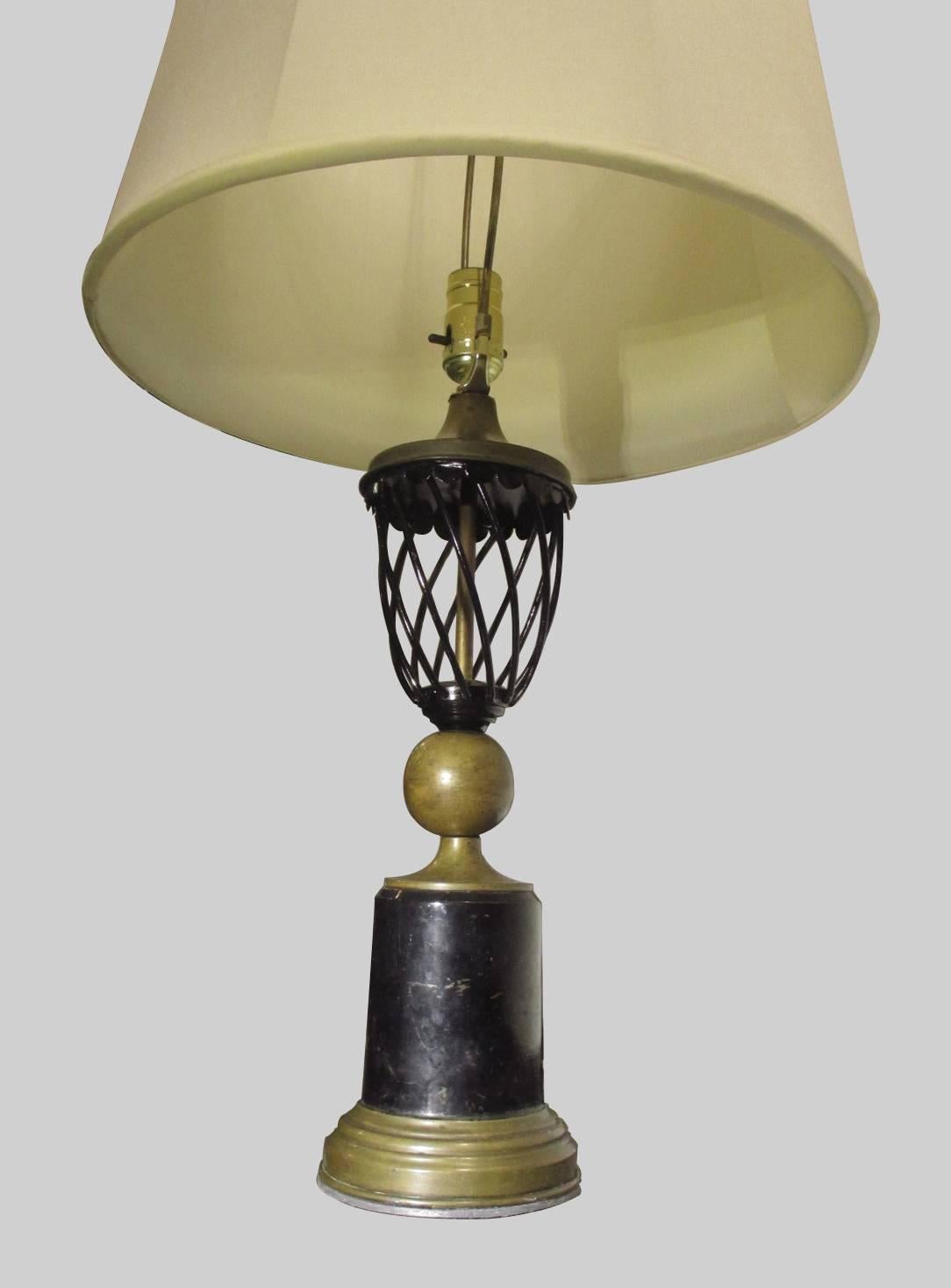 Arturo Pani Bronze and Metal Table Lamp In Good Condition For Sale In 0, Cuauhtemoc