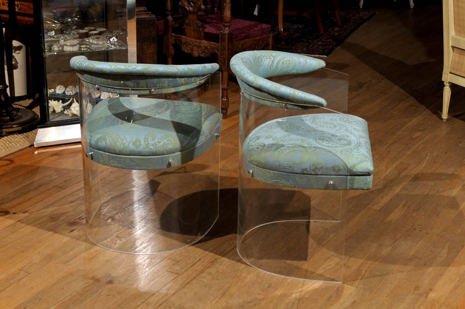 Mid-Century Modern Pair of Lucite Barrel Back Chairs