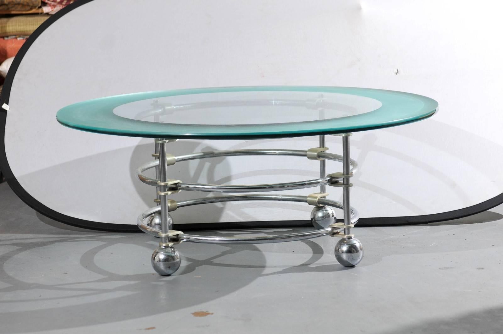 20th Century circular coffee table having a 1/2