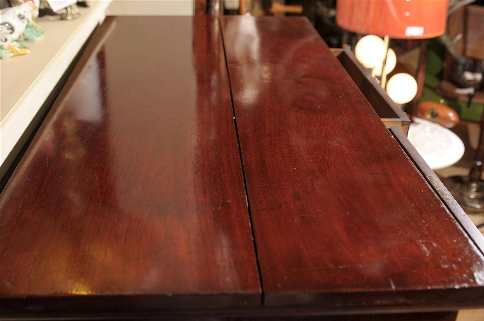 19th Century English Mahogany Chest In Good Condition In Atlanta, GA