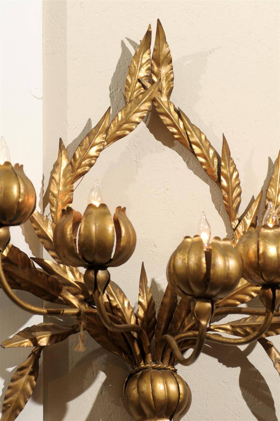 Hollywood Regency Italian Gilt Floral Wall Sconce 3