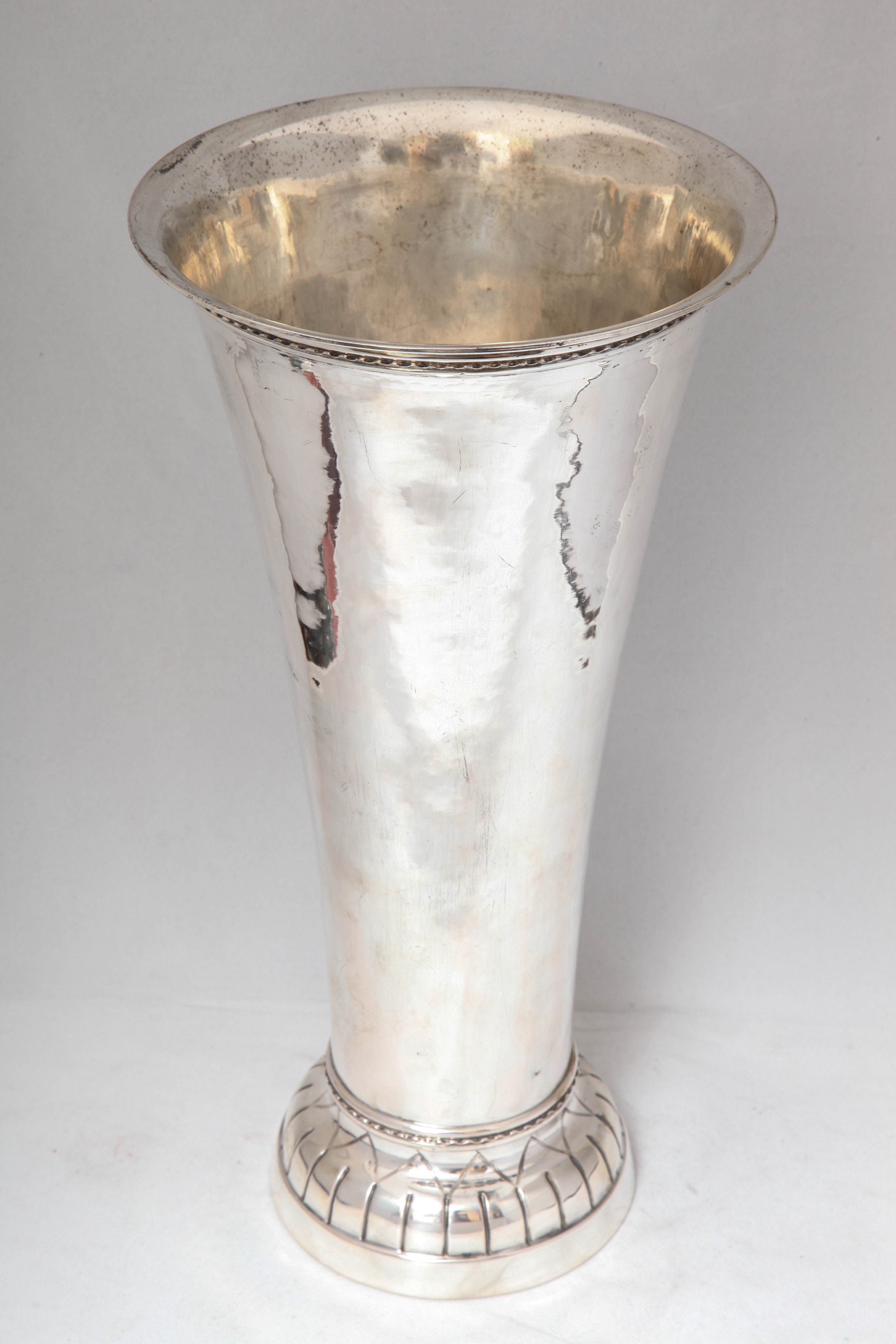 Large, Art Deco, Continental silver (.800) Hanau vase, Germany, circa 1920. Hanau marks. Measures: 14 1/2