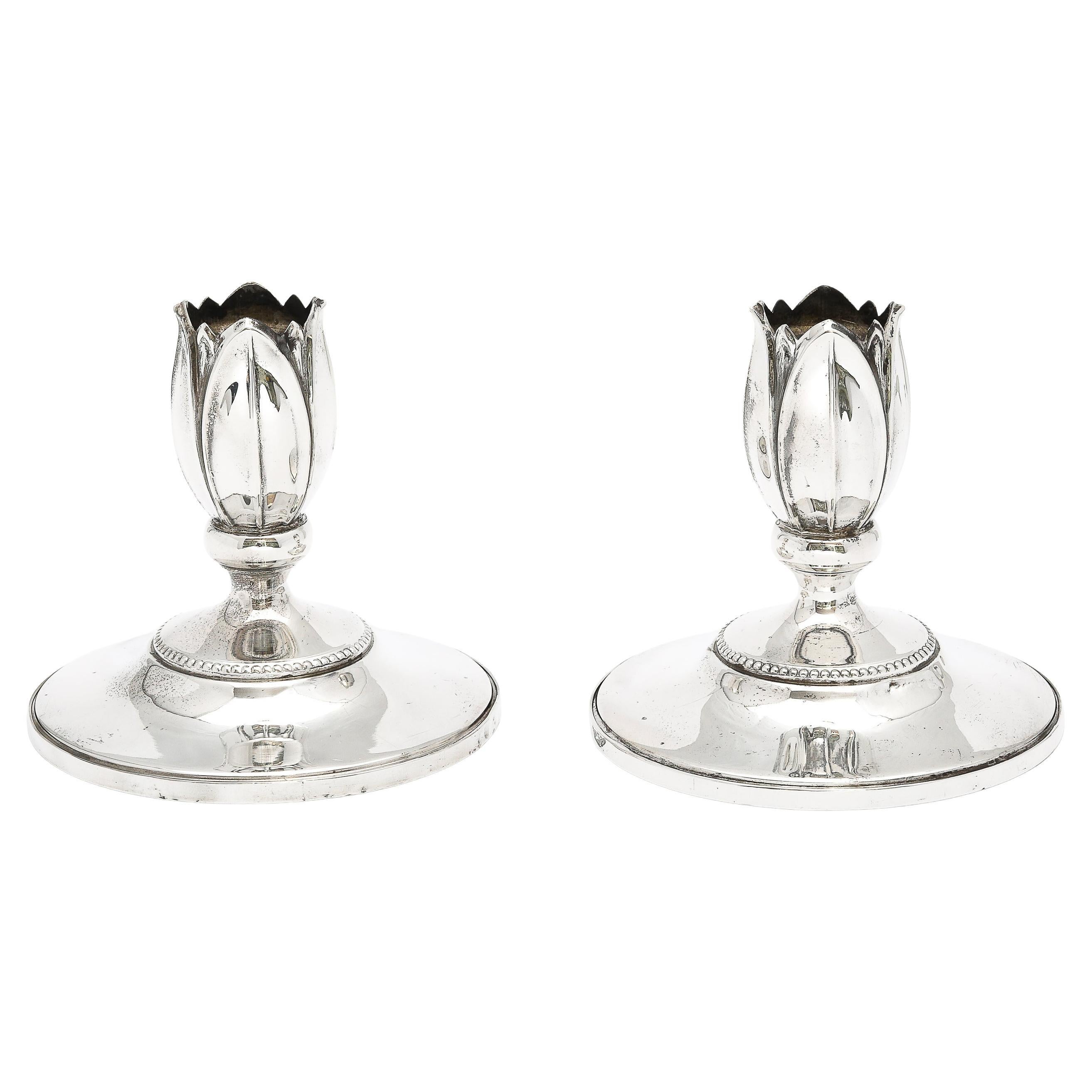 Coppia di candelieri a forma di fiore in argento sterling in stile Art Nouveau