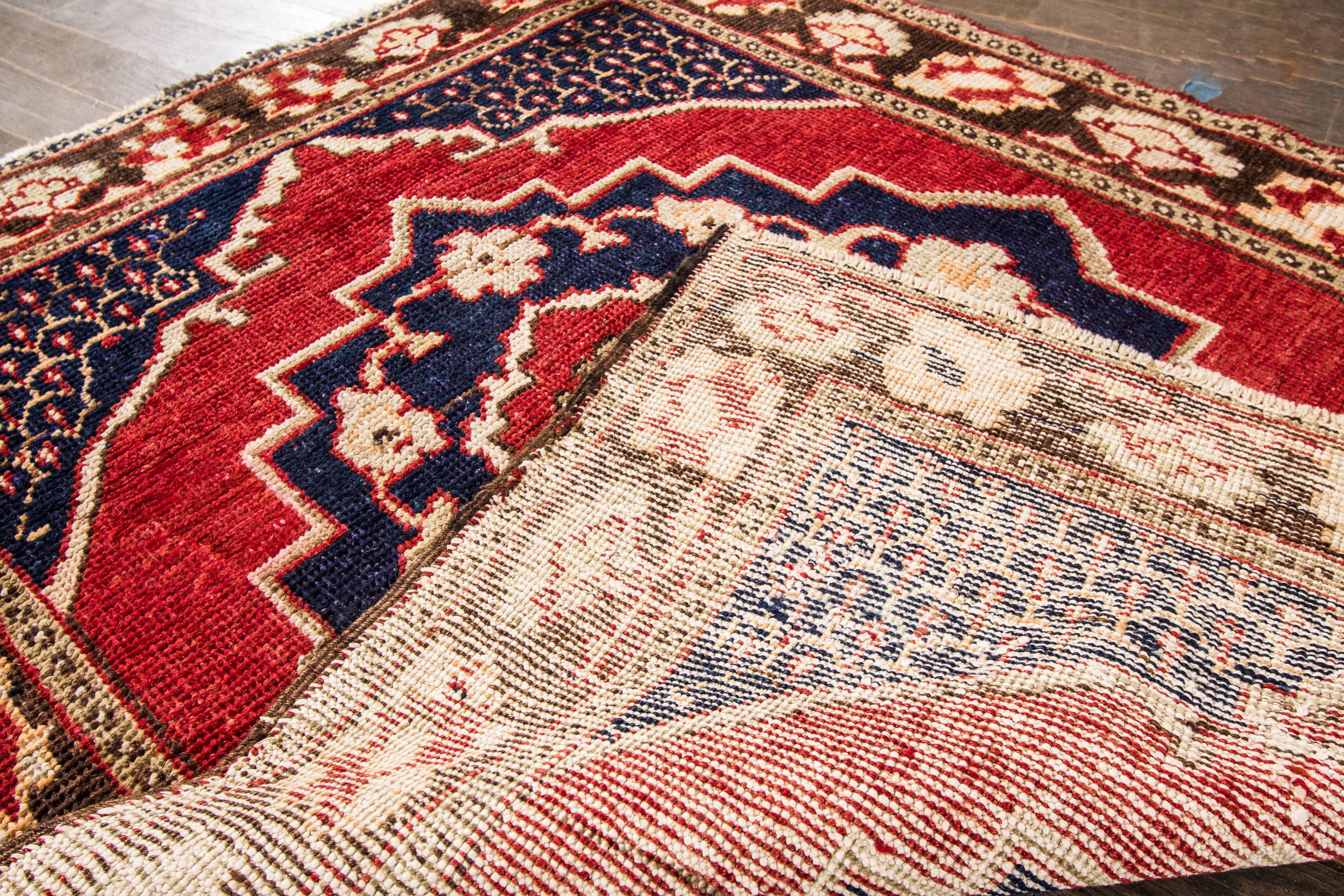 Metà XX secolo Anatolia d'epoca in vendita