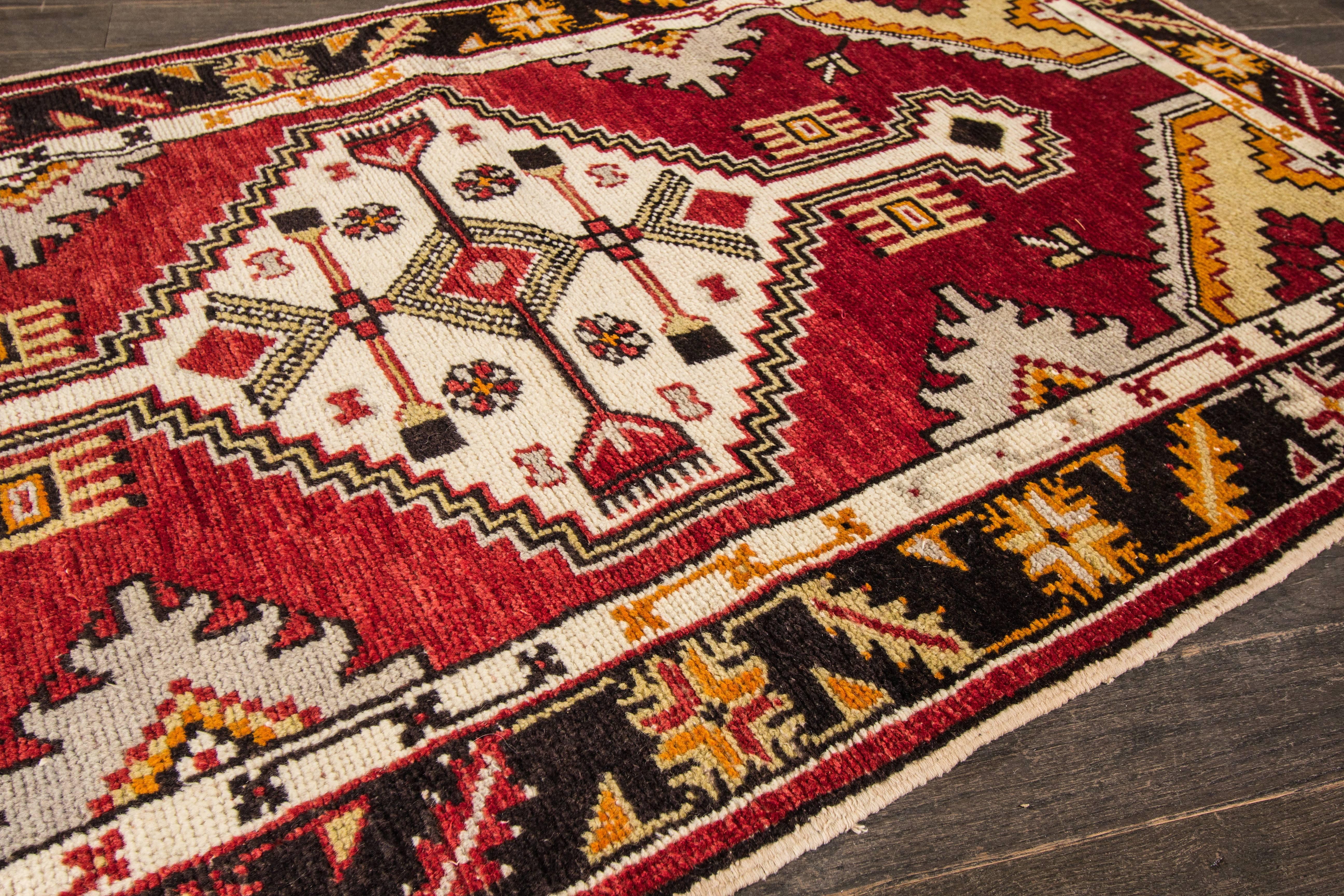 Anatolischer Teppich, 2'9 Zoll