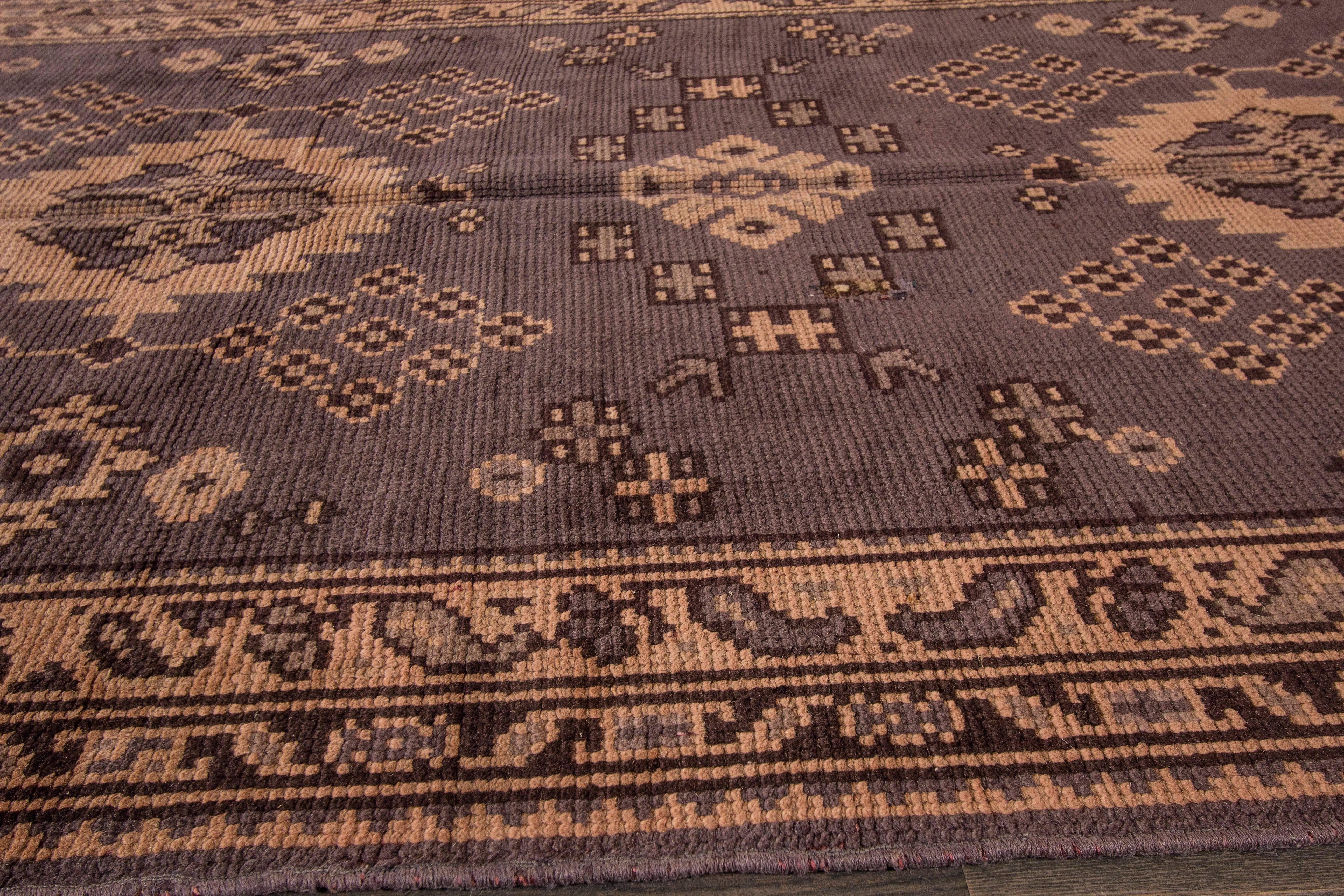 Antique Turkish Oushak Rug In Excellent Condition For Sale In Norwalk, CT