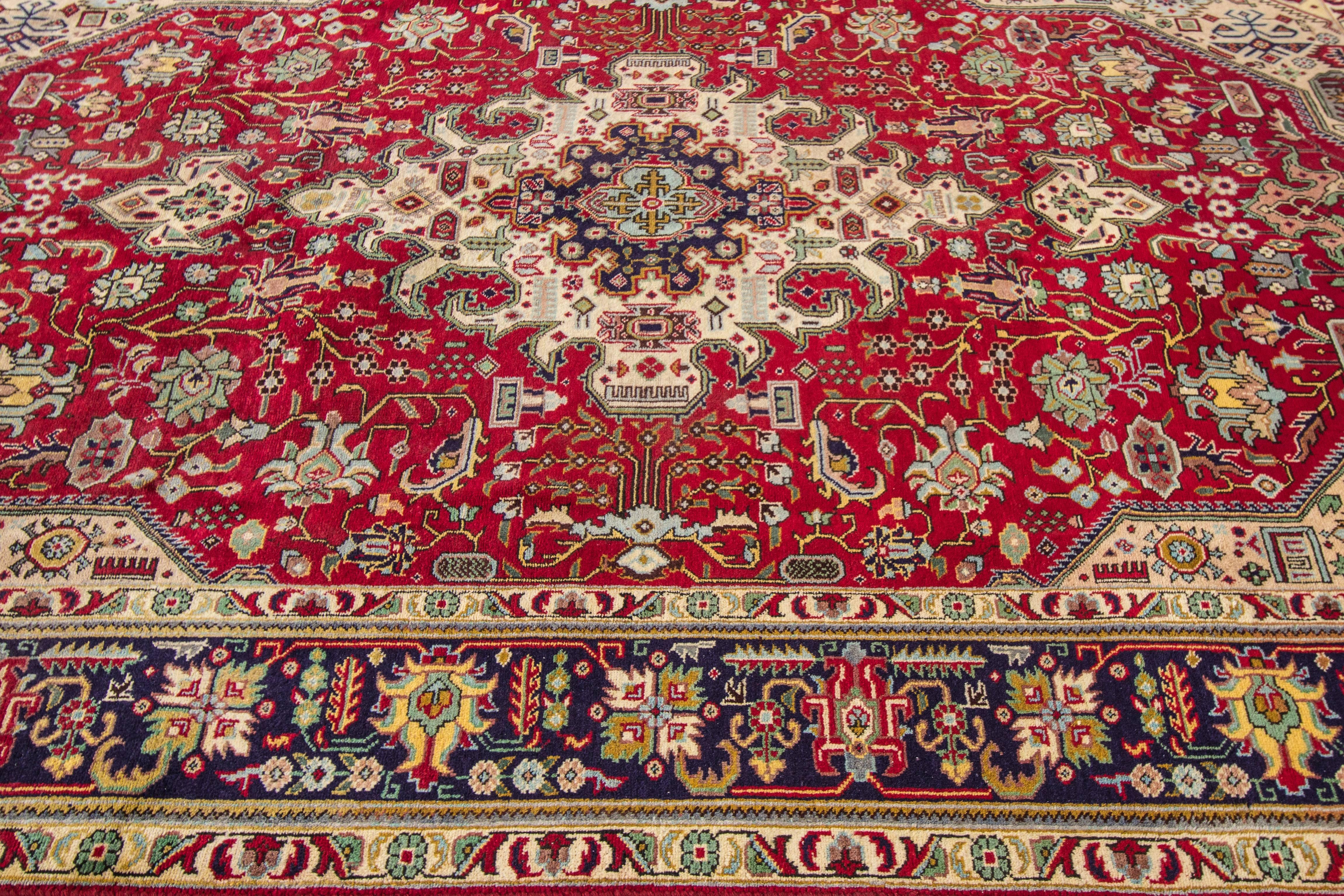 Measures: 6'.7 x 9'.7.
Persian Kashan rugs – Kashan, located in the province of Isfahan, Iran, is an oasis village on the western edge of the Great Salt Desert (Dasht-e Kavir). It lies approximately 3000 feet above sea level in the eastern Zagros