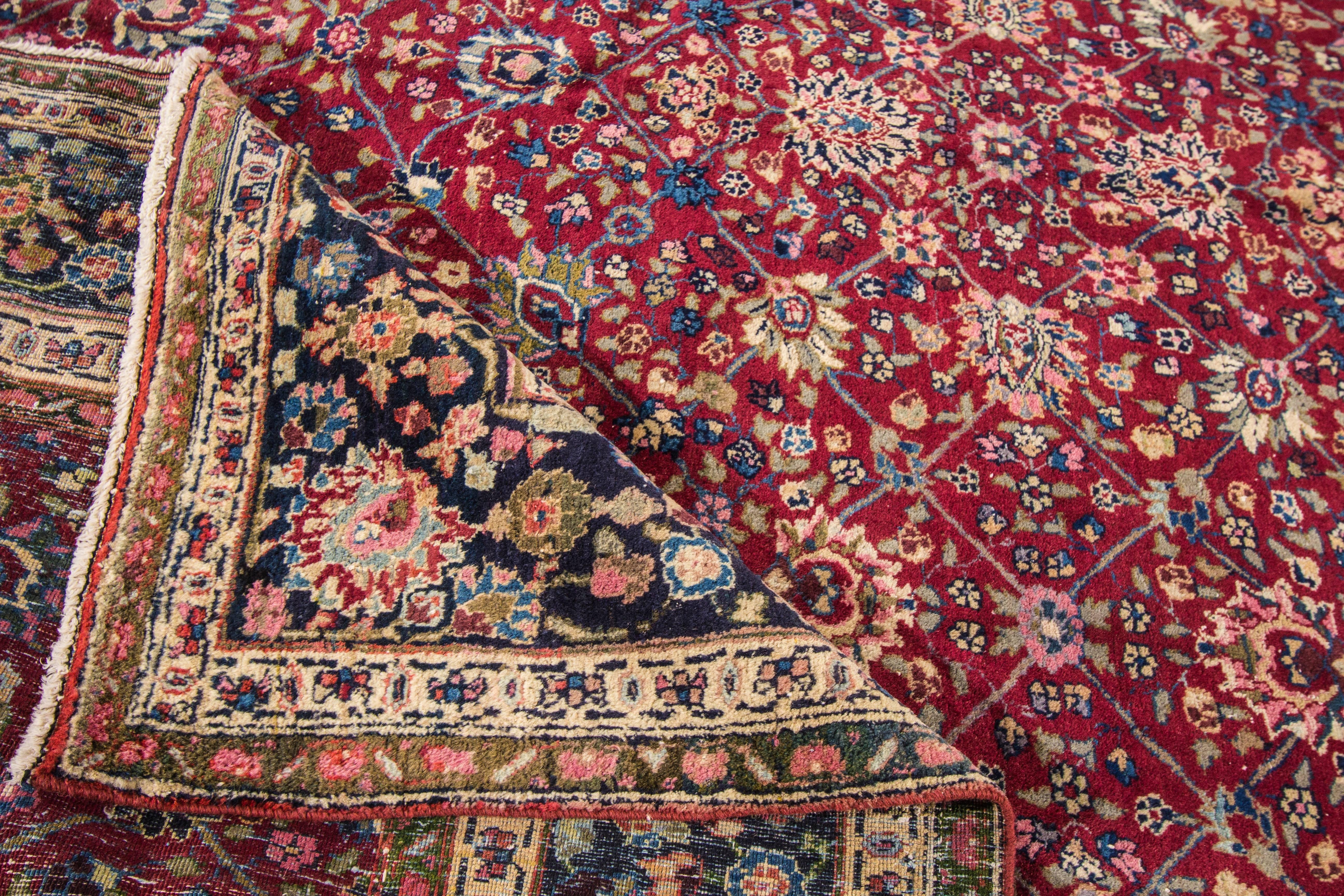 Einfach schöner antiker Täbriz-Teppich (Handgeknüpft) im Angebot