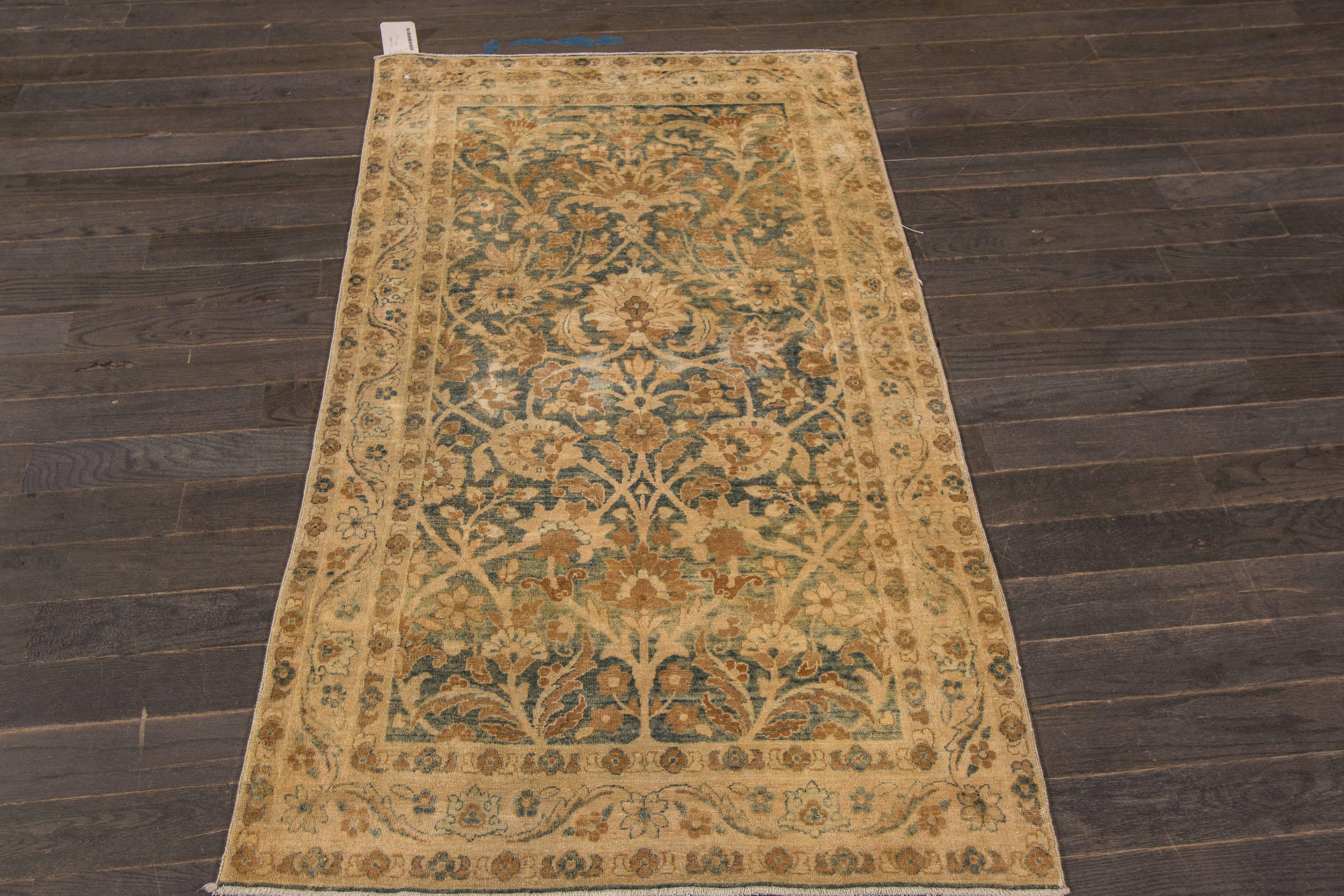 Beautifully Contrasted Antique Kerman Rug In Good Condition For Sale In Norwalk, CT