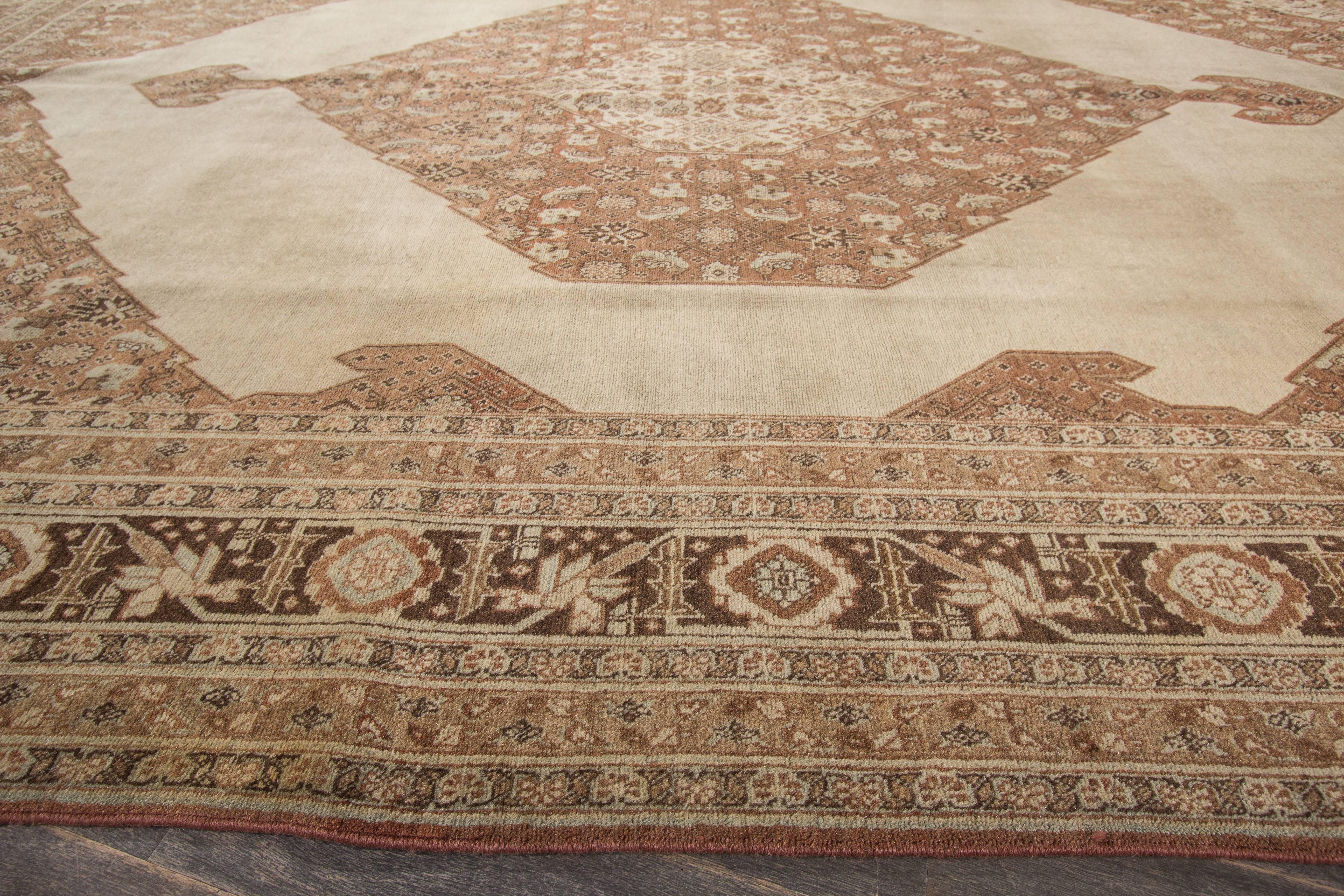 Antique Persian Tabriz Rug In Excellent Condition For Sale In Norwalk, CT