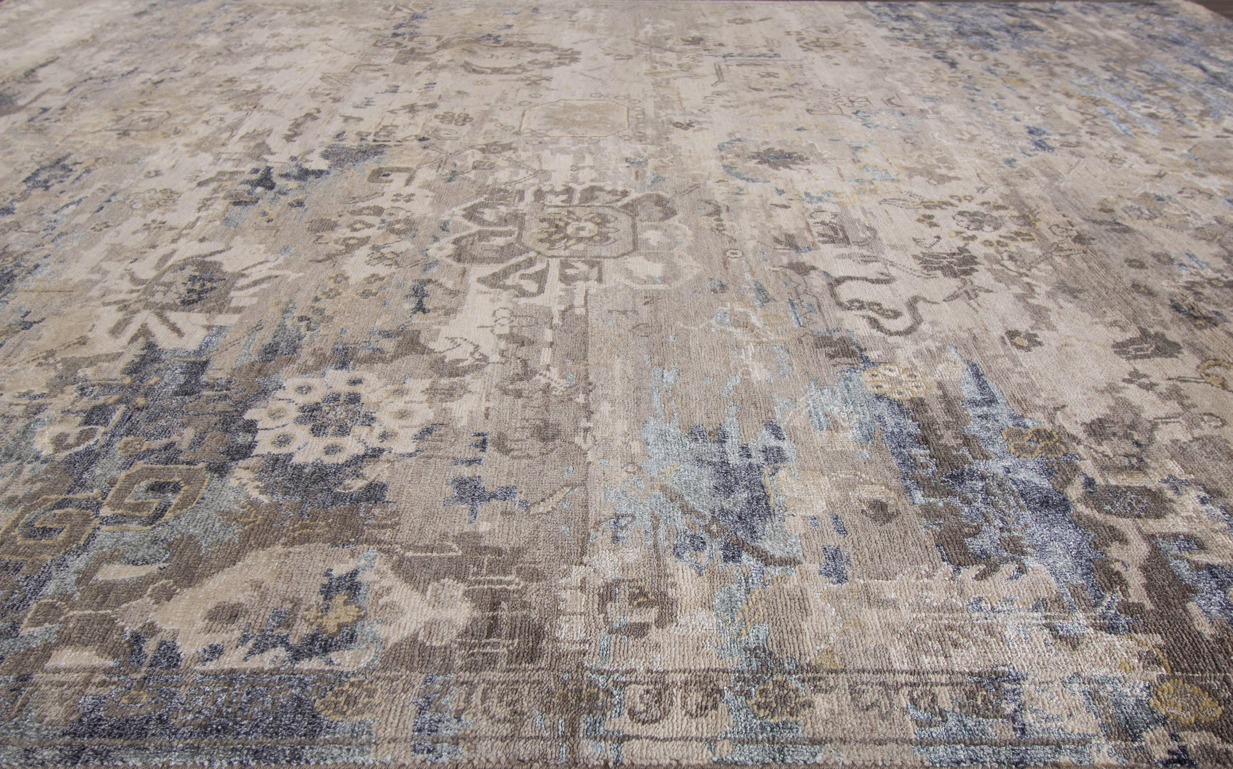 Wool 21st Century Contemporary Indian Rug For Sale