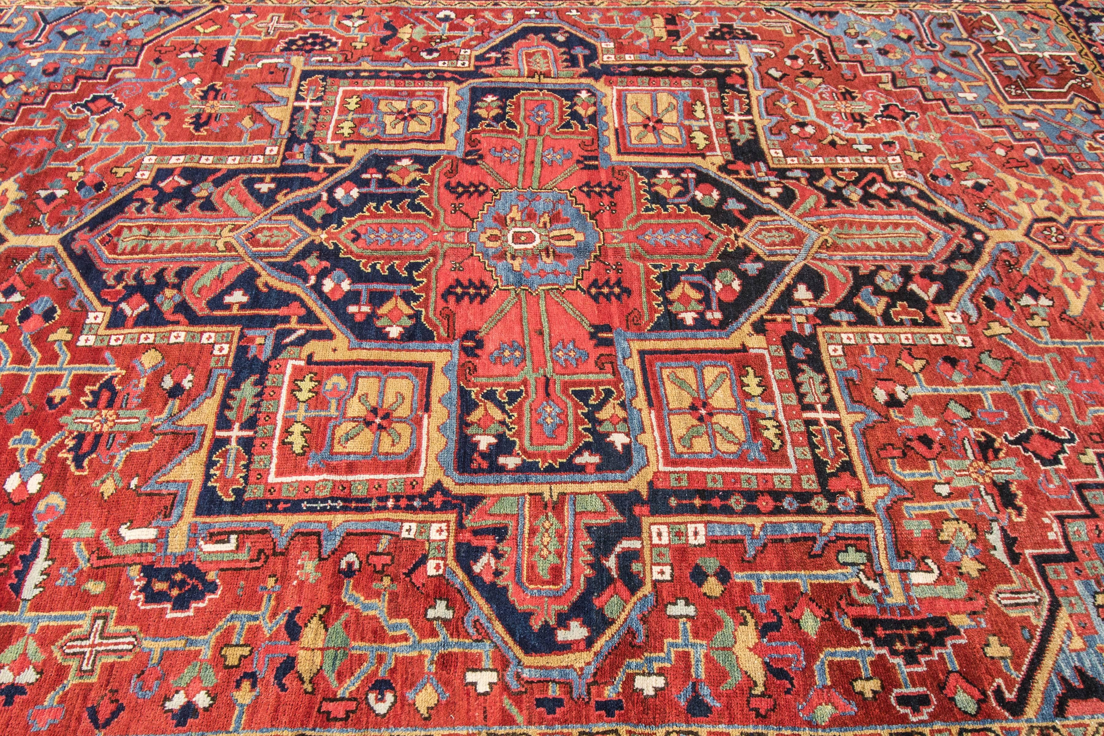 Heriz Serapi Early 20th Century Red, Blue Persian Heriz Carpet