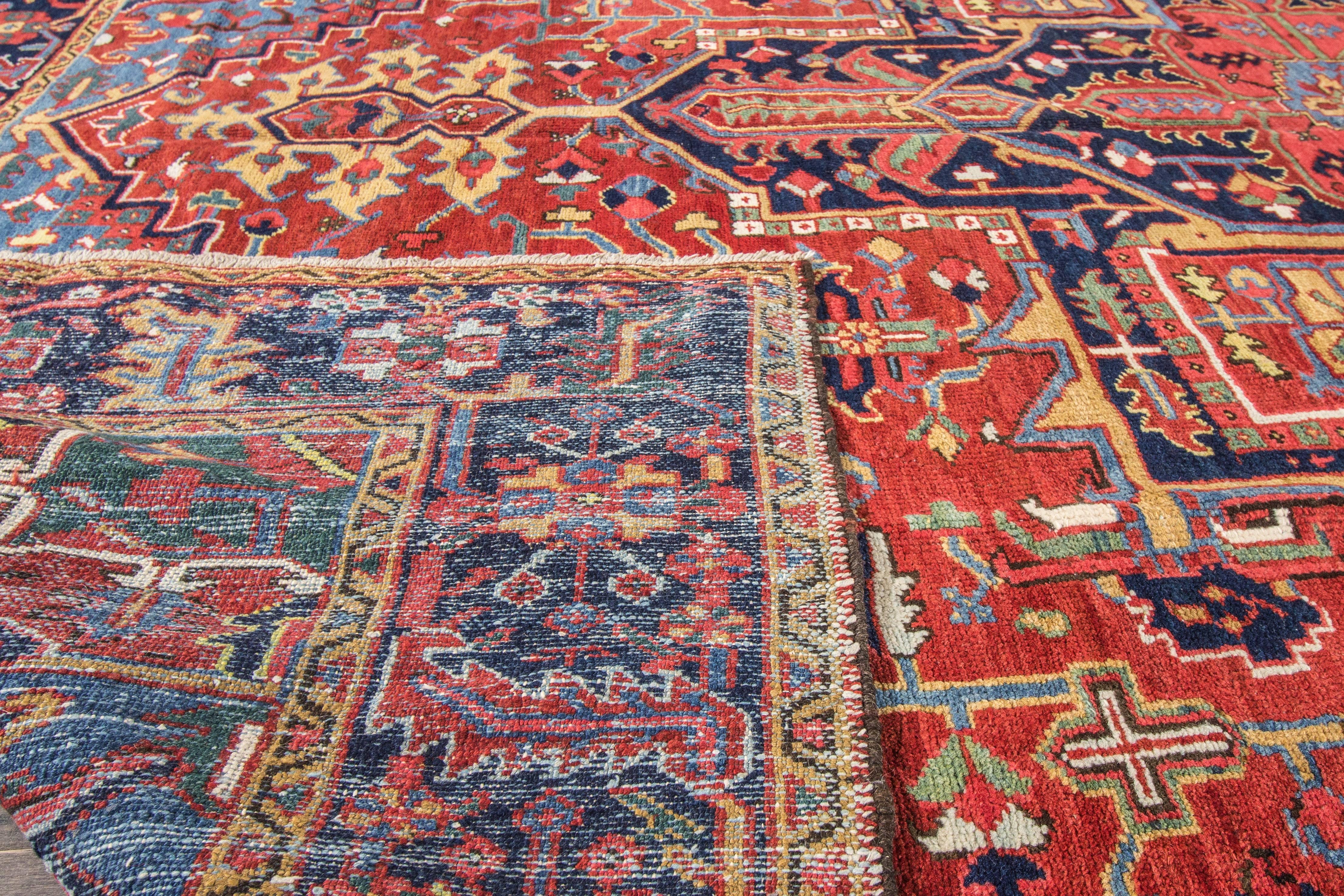Early 20th Century Red, Blue Persian Heriz Carpet In Excellent Condition In Norwalk, CT