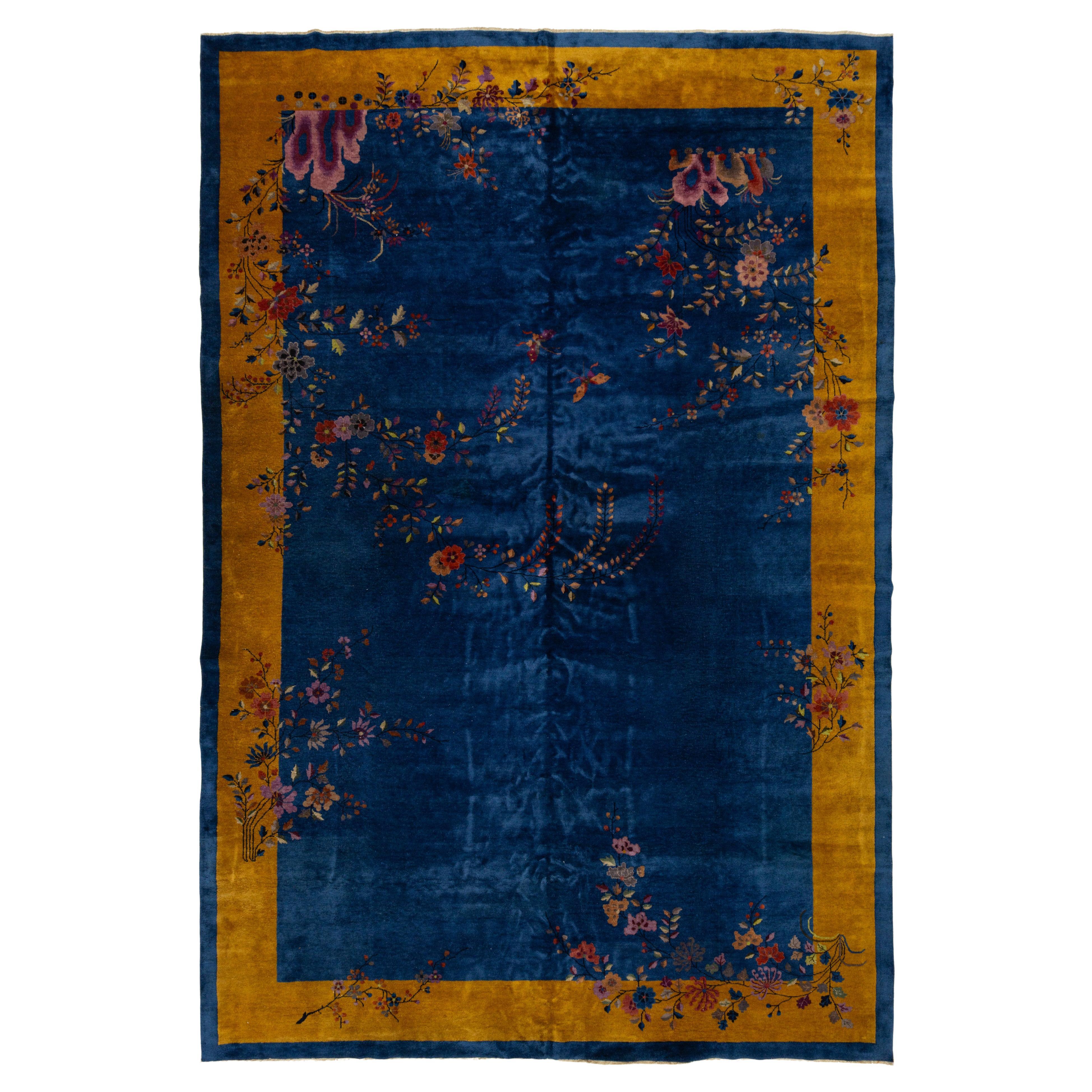 Tapis chinois ancien Art Déco en laine à fleurs bleues fait à la main