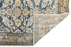 Alfombra vintage de lana caucásica de Shirvan, anudada a mano, en azul índigo y crema