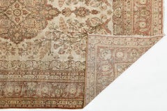 Tapis vintage en laine de Kirman avec médaillon central et motif de rinceaux floraux