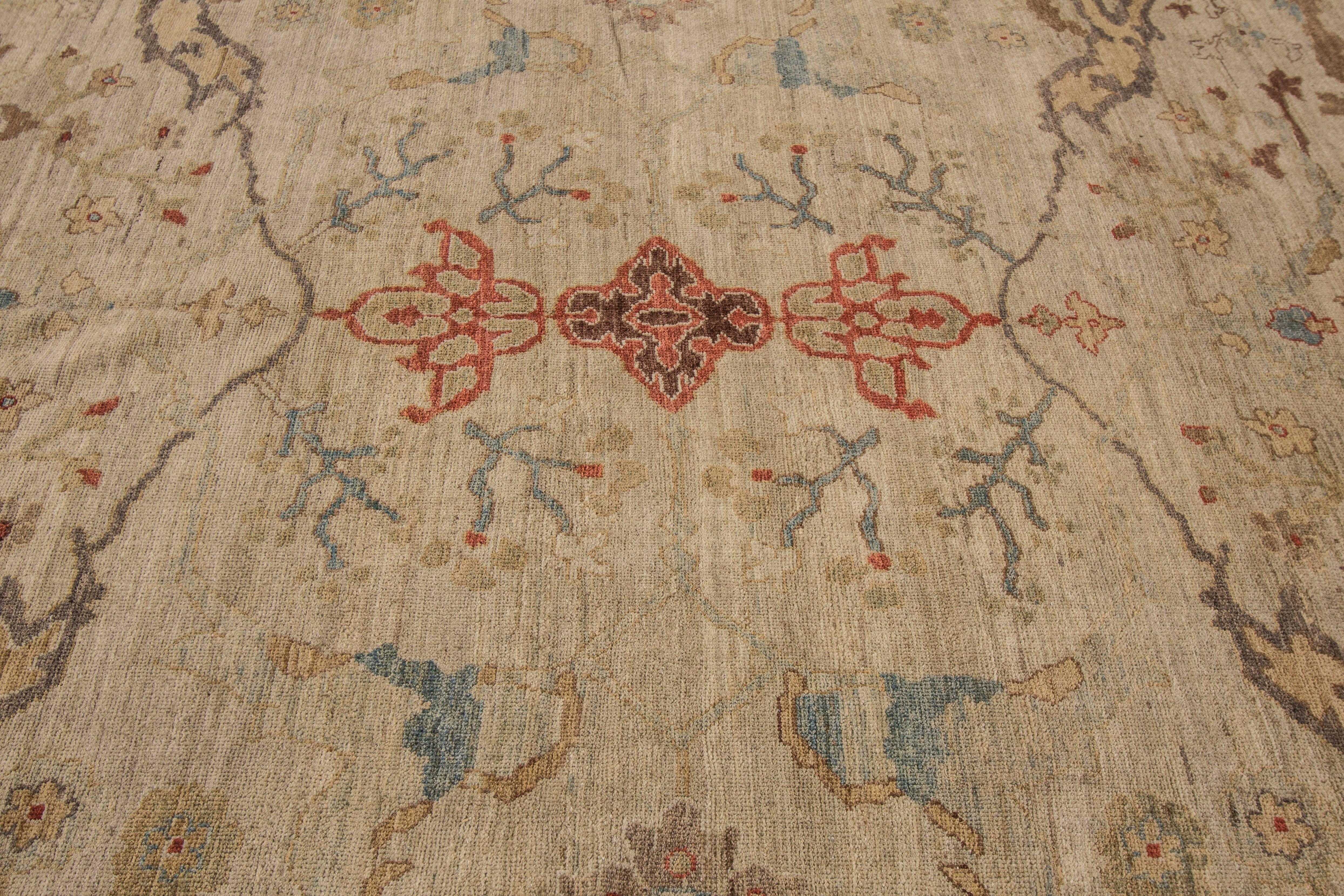 Hand-Knotted Beige Sultanabad