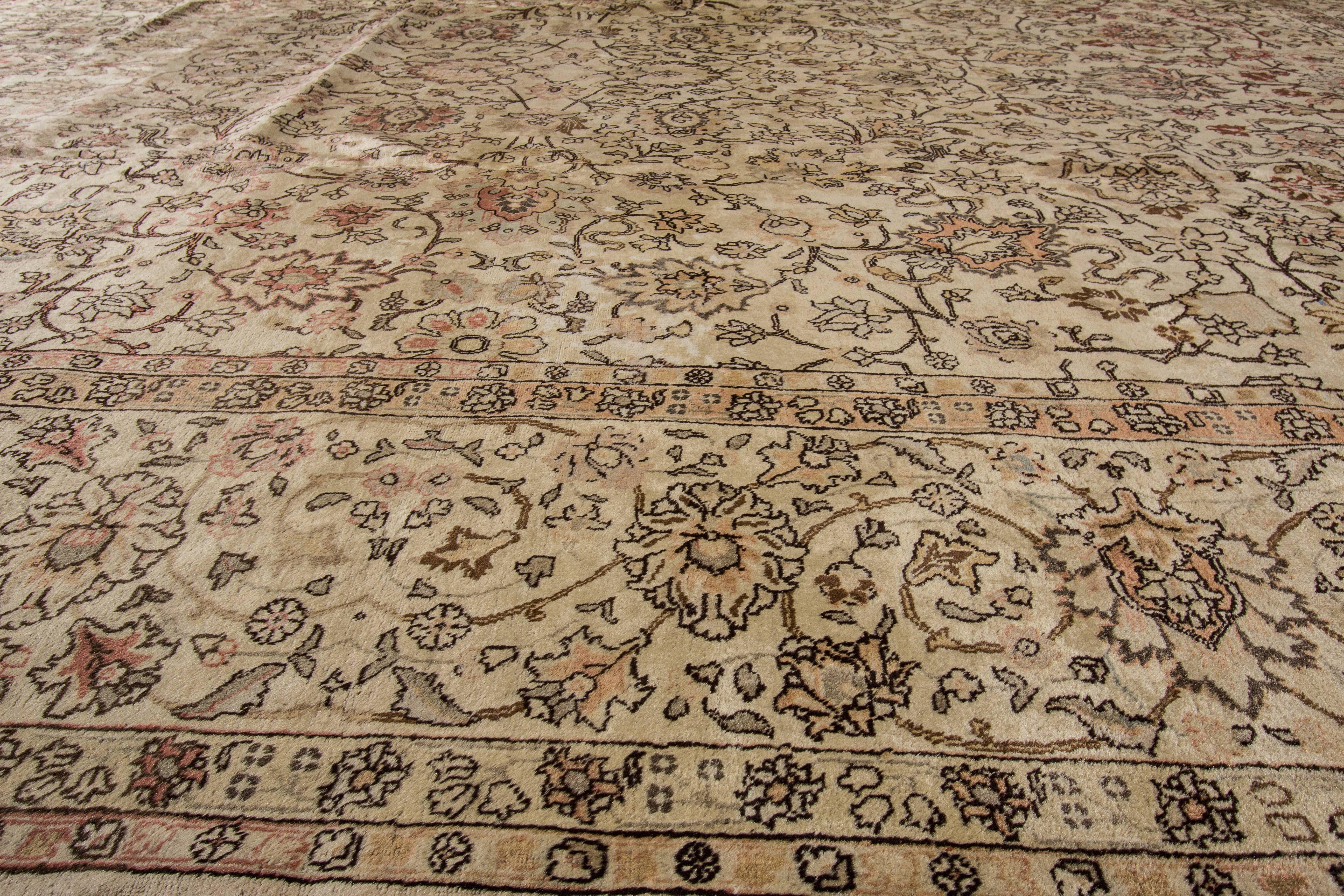 Annodato a mano Tappeto Tabriz antico in vendita