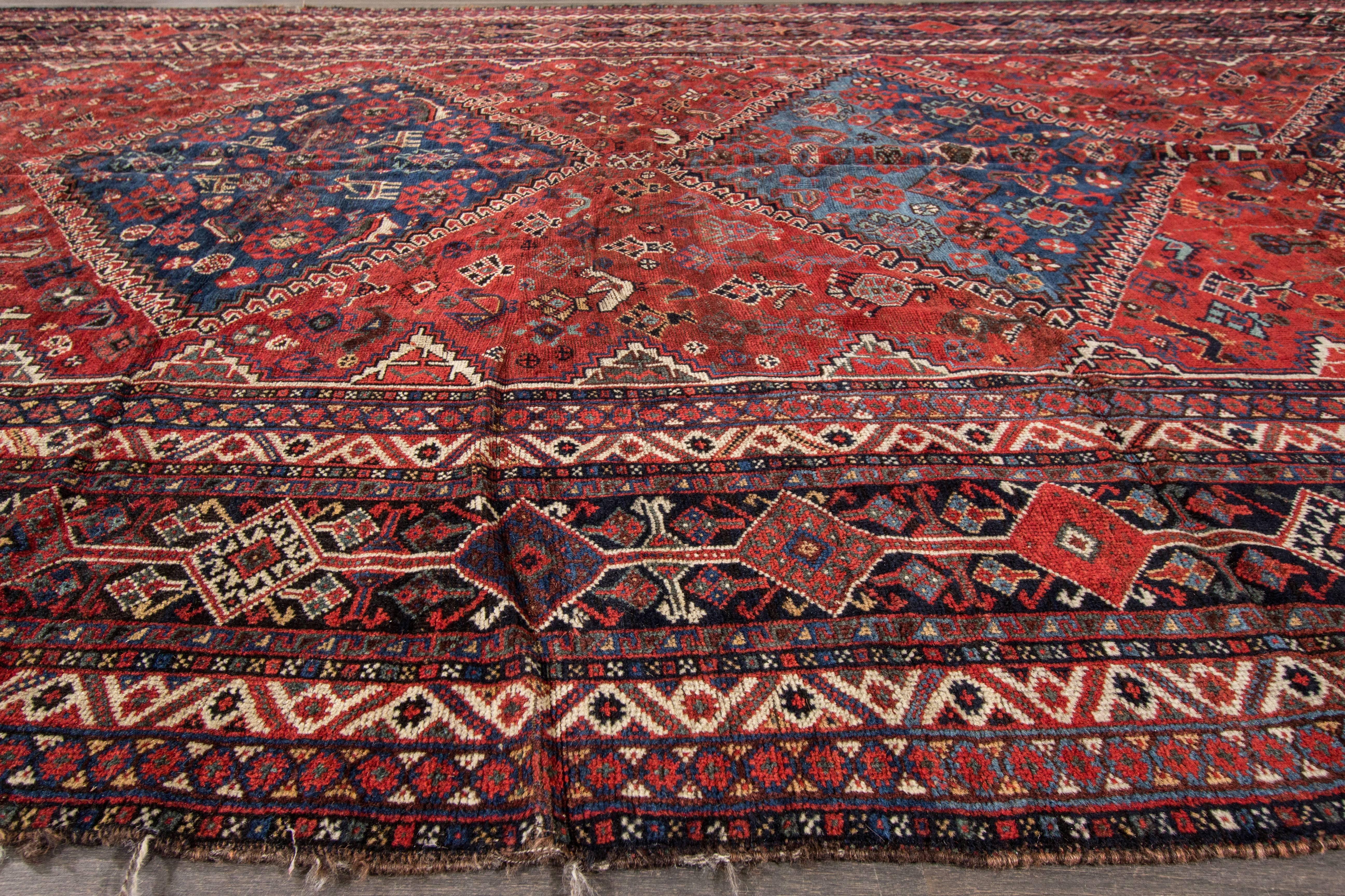 Early 20th Century Beautifully Designed Antique Distressed Shiraz Rug For Sale