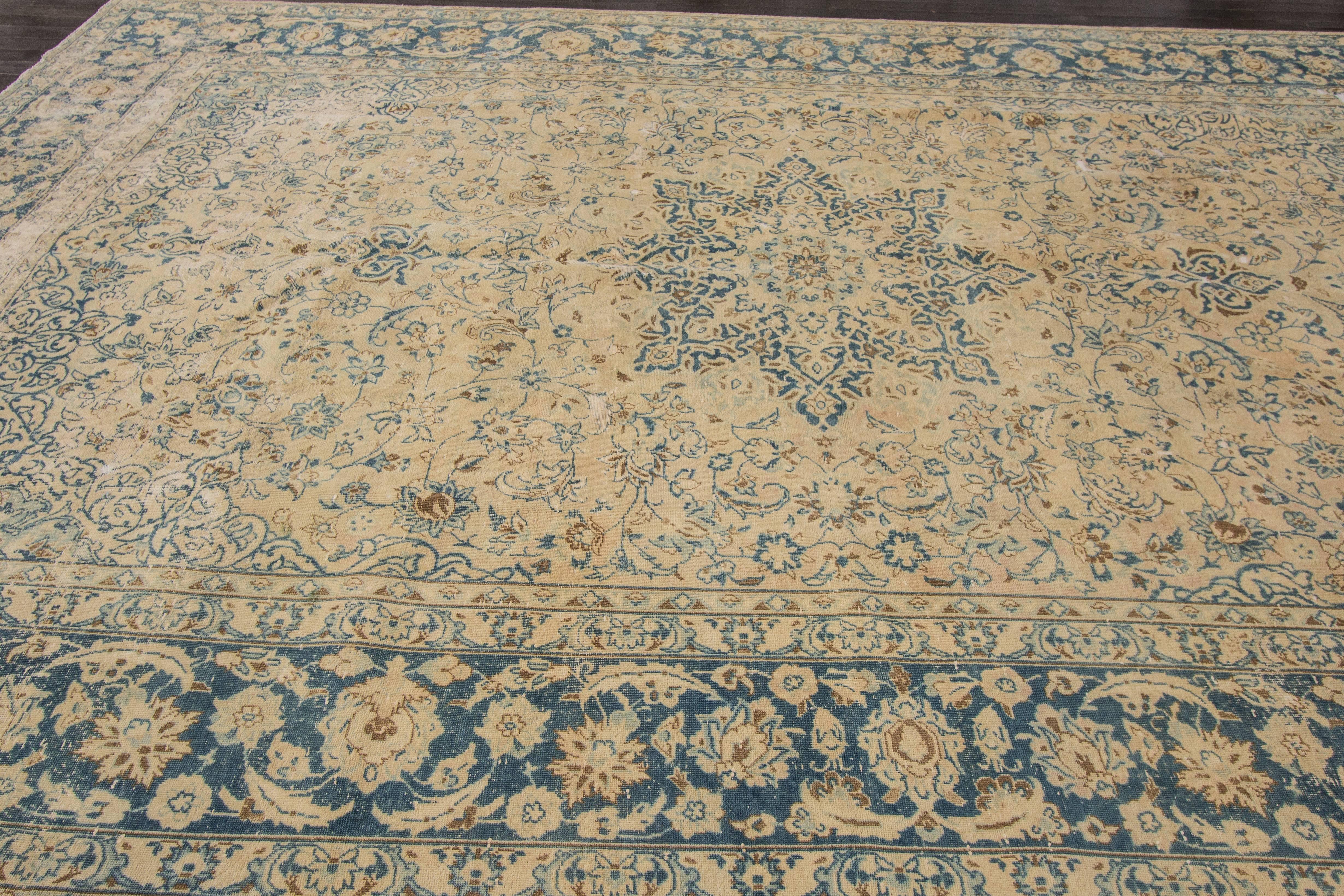 Simply Beautiful Distressed Tabriz Rug In Distressed Condition For Sale In Norwalk, CT