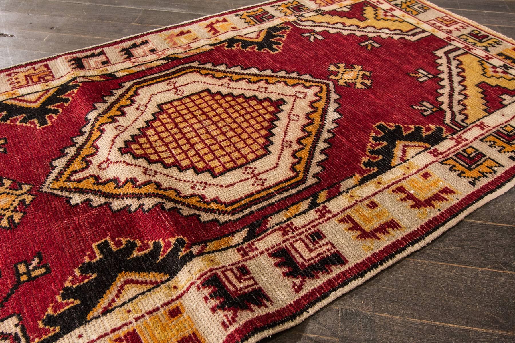 Vintage Anatolian Rug, 2'6