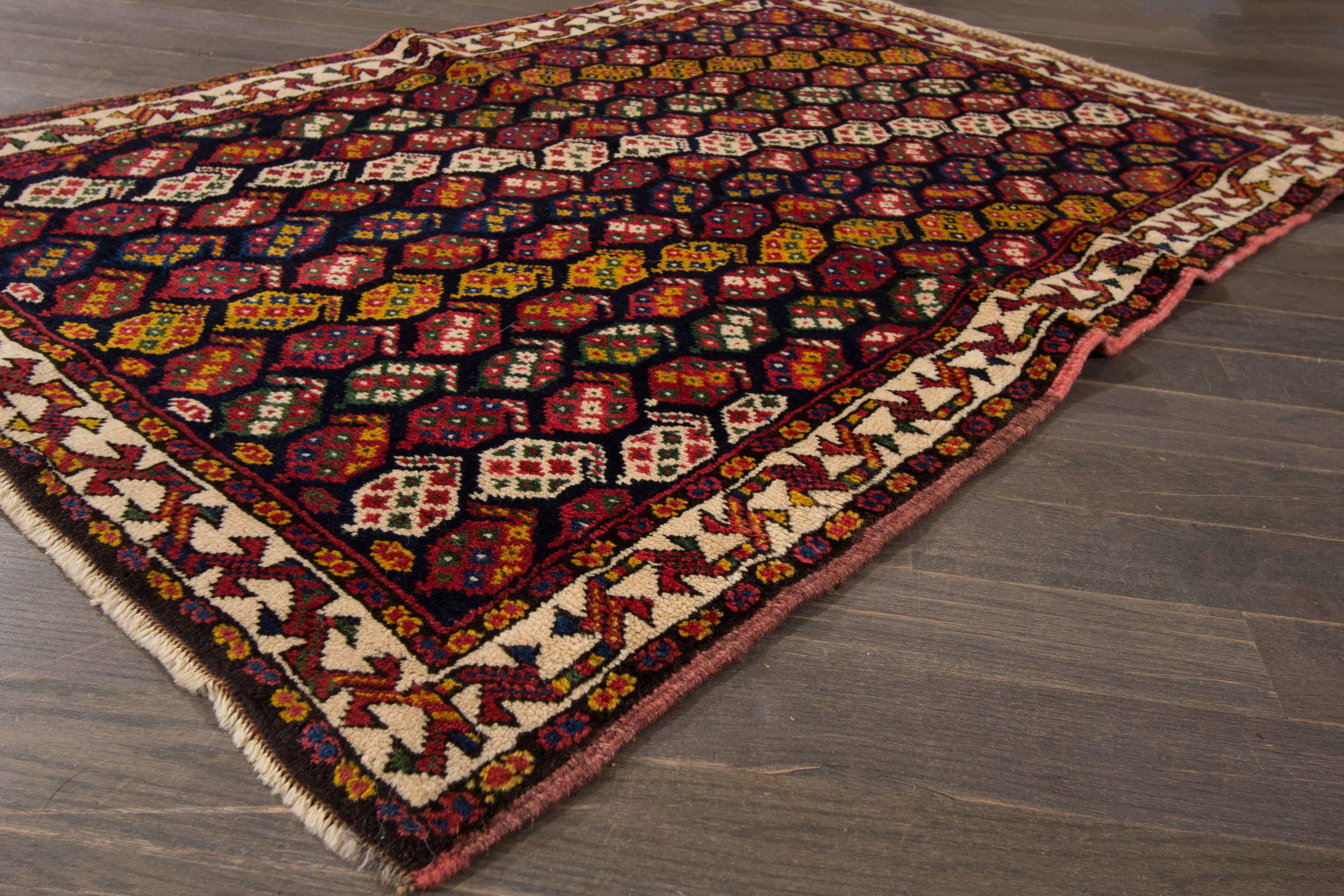 Beautifully Designed Collectible Shiraz Rug In Excellent Condition For Sale In Norwalk, CT