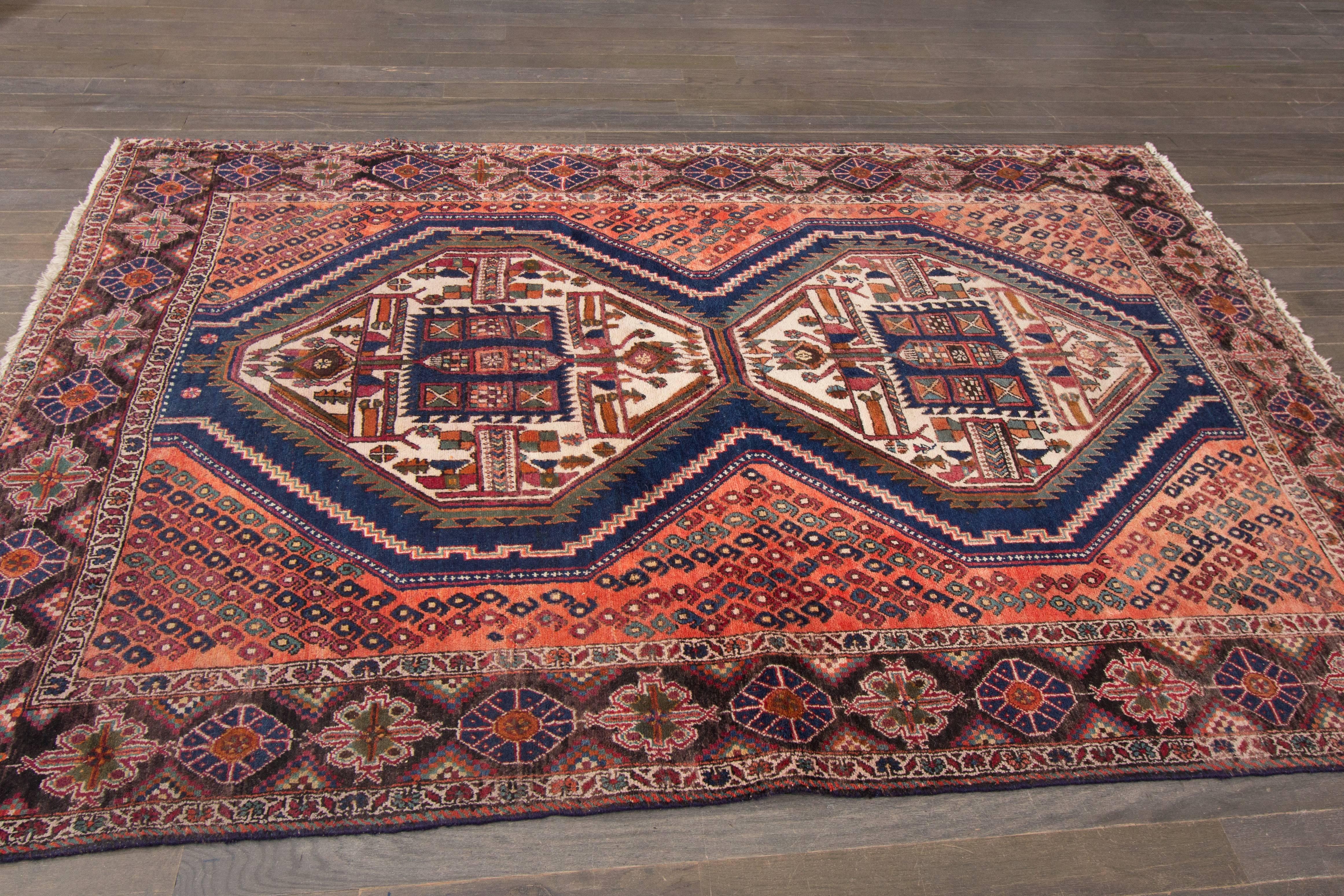 Hand-Knotted Beautifully Designed Vintage Shiraz Rug For Sale