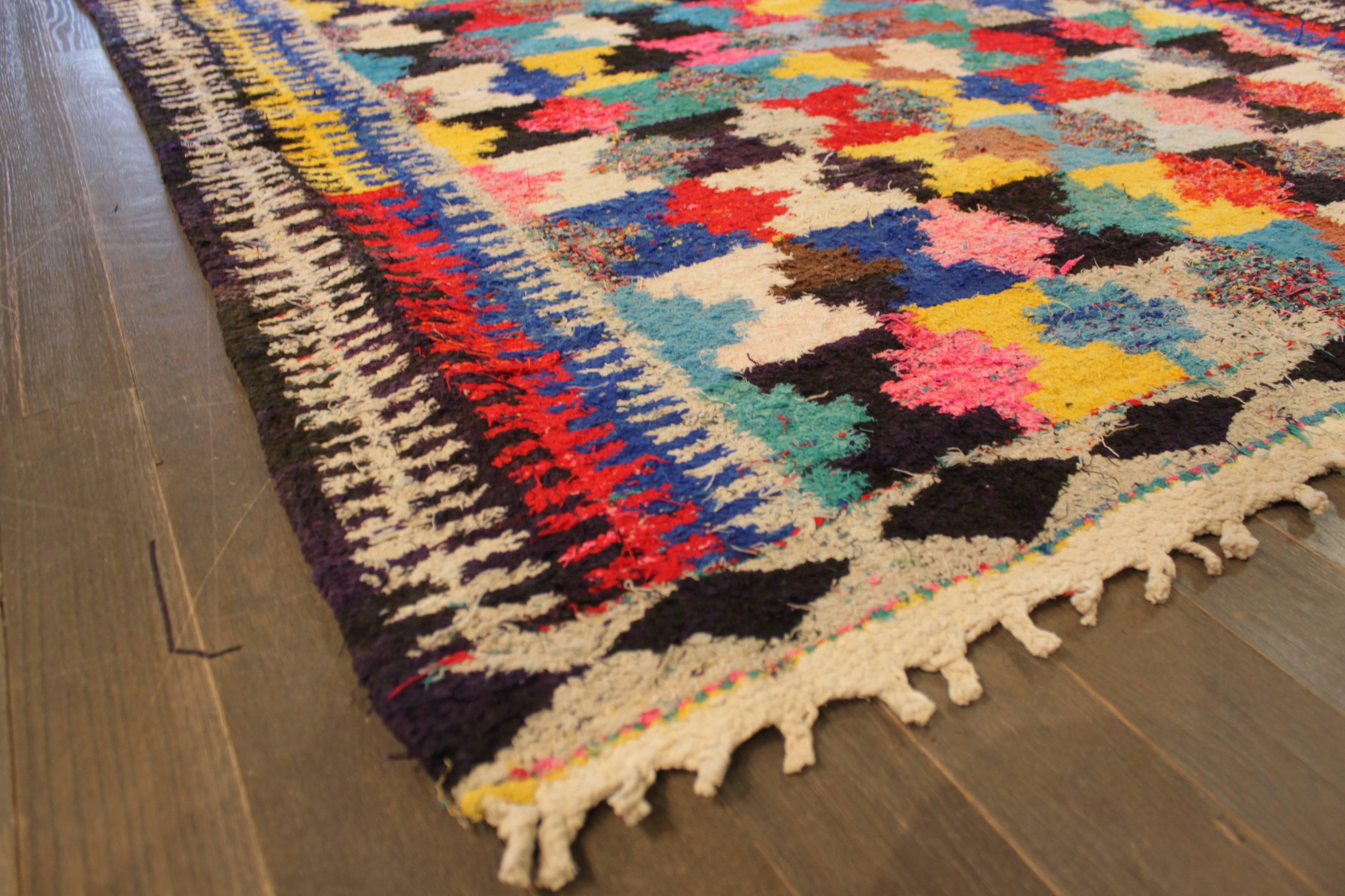 Mid-20th Century Beautifully Designed Vintage Kilim Rug For Sale