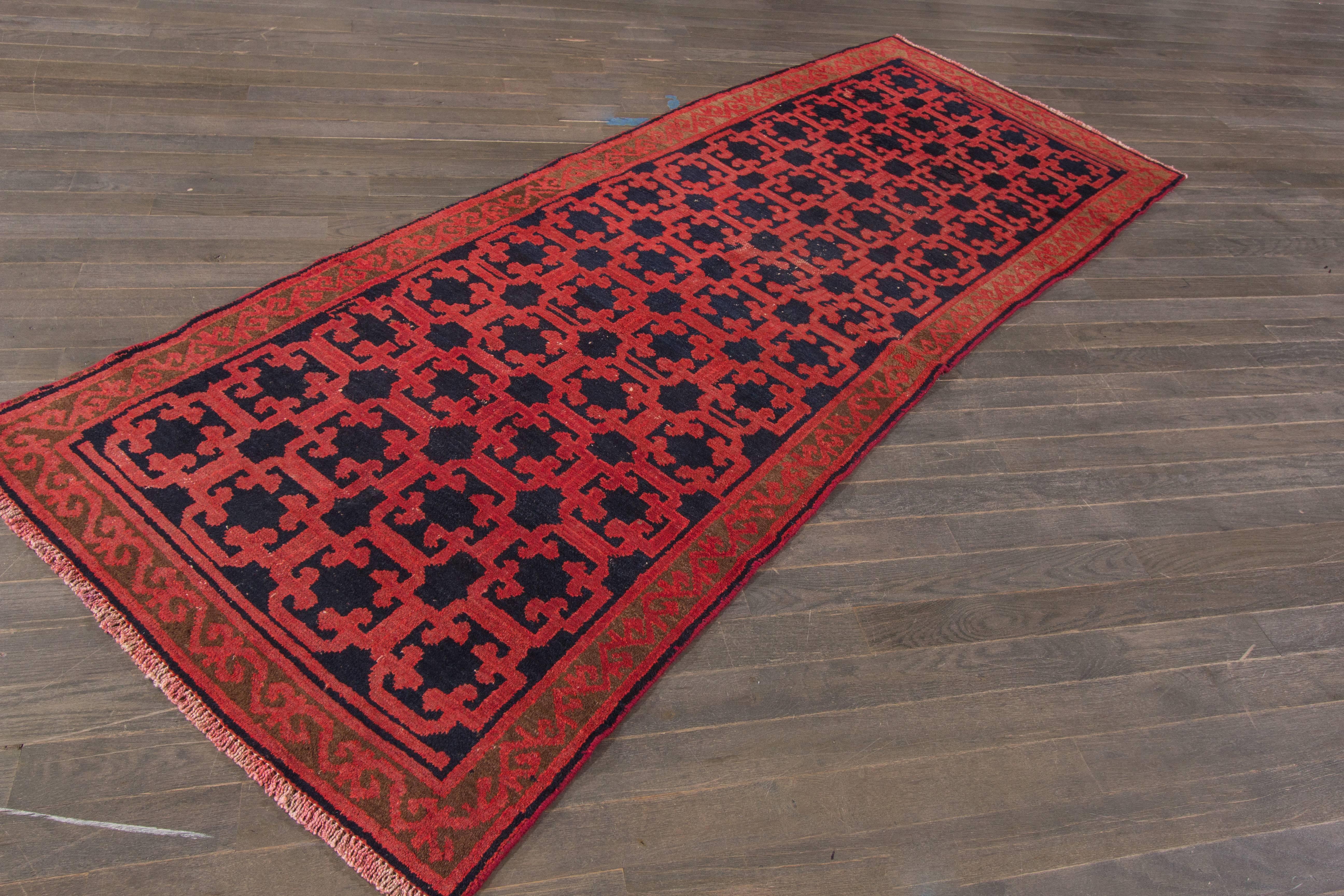 Antique Turkish Khotan Carpet In Excellent Condition In Norwalk, CT
