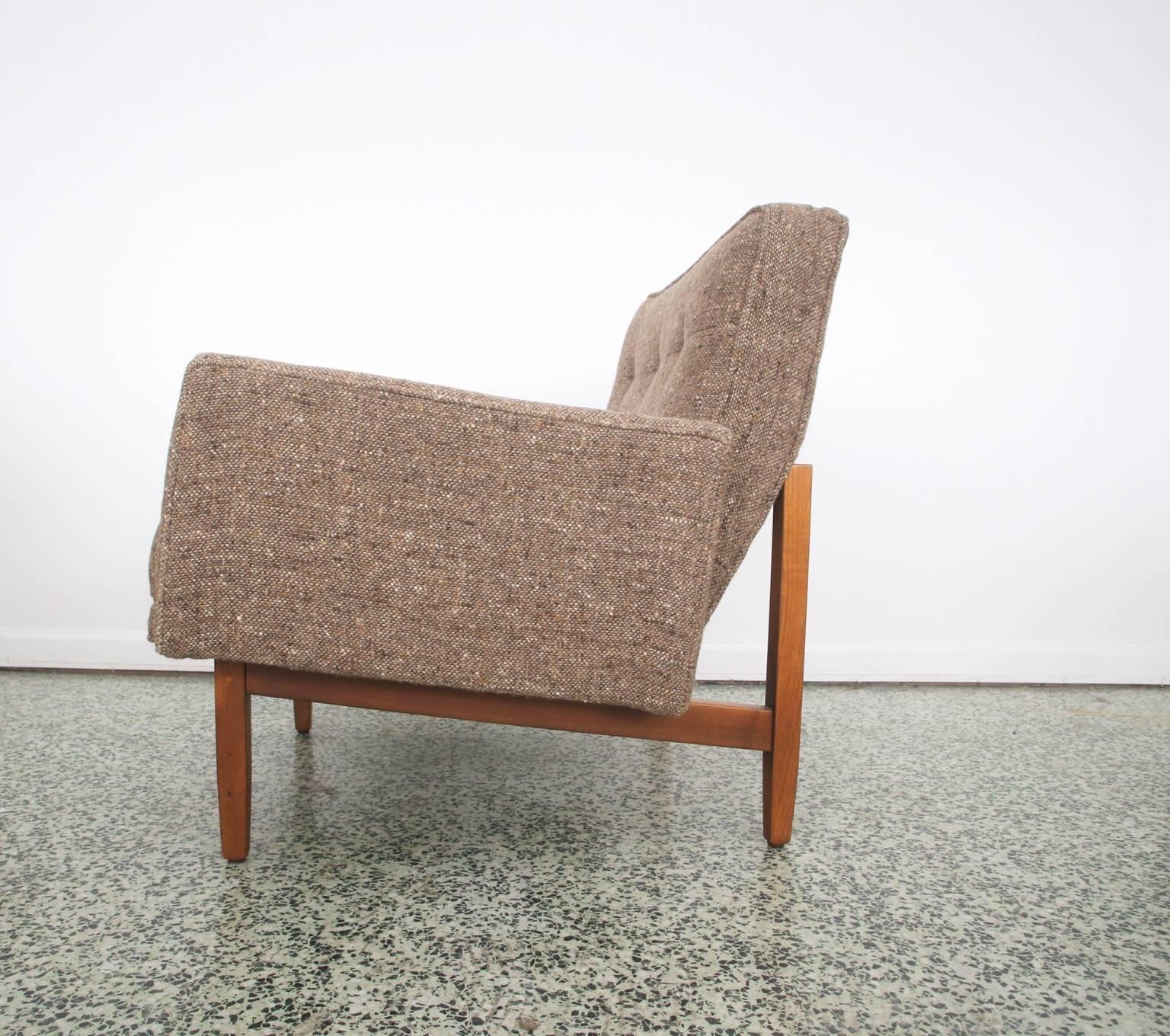 Early Pair of Florence Knoll Lounge Chairs 3
