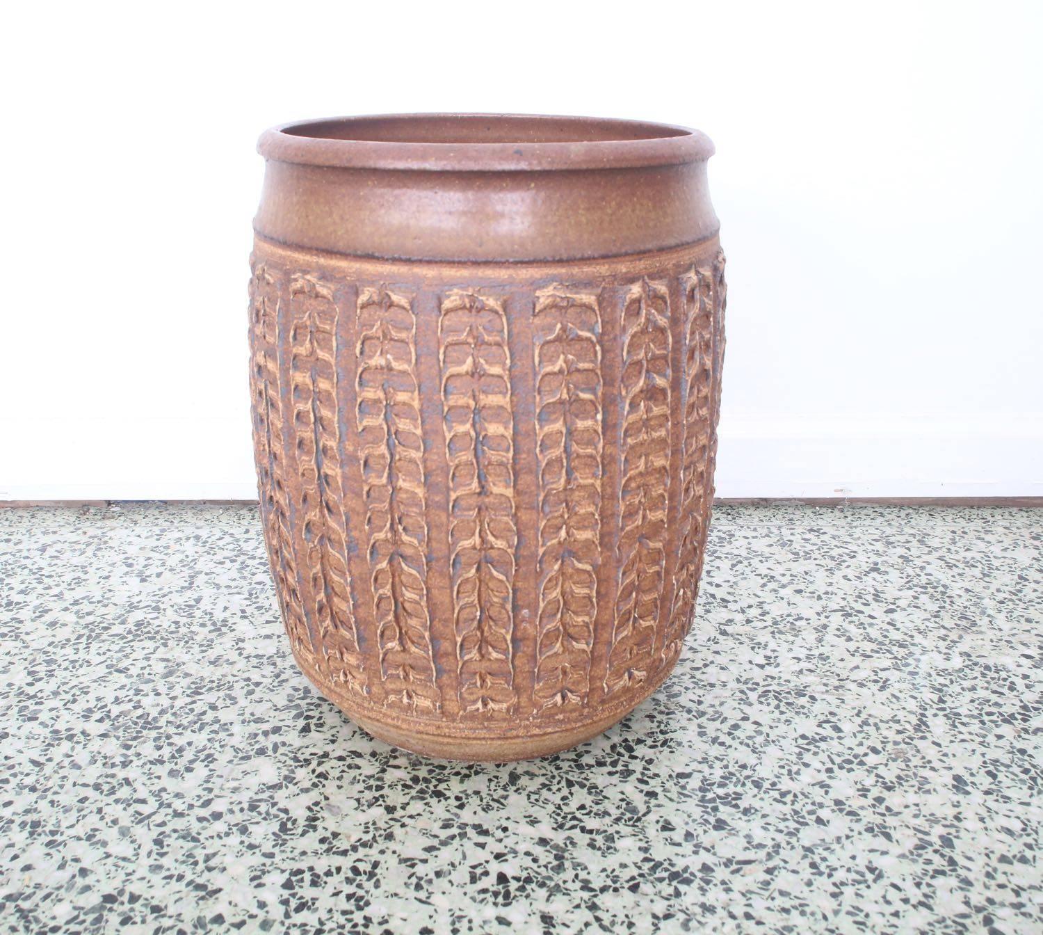 Mid-Century Modern Large Stoneware Bob Kinzie Planter Pot