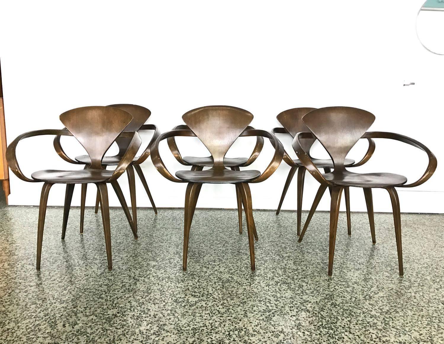 Designer: Norman Cherner
Period or style: Mid-Century Modern
Country: US
Manufacture: Plycraft
Date: 1960s