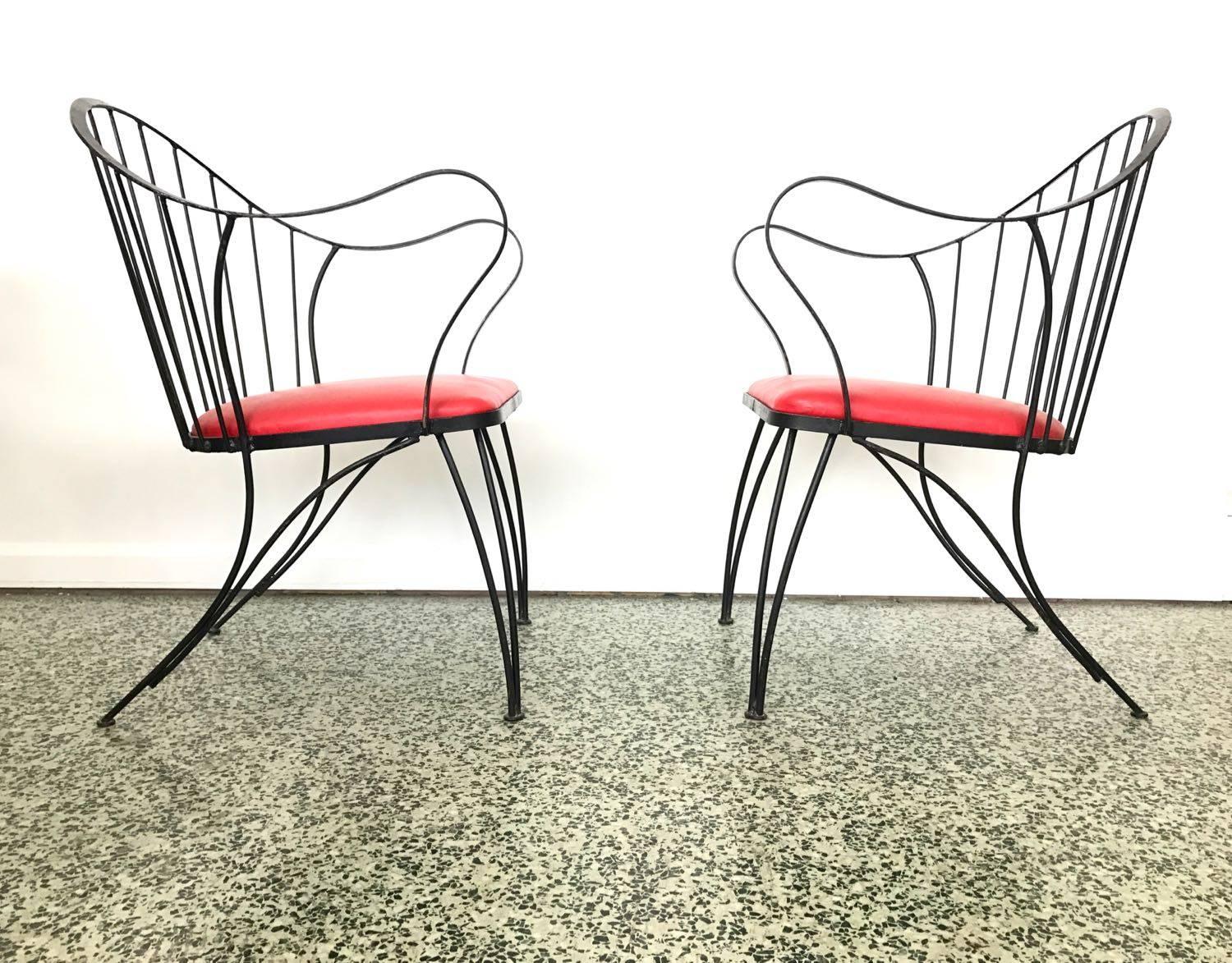 Mid-Century Modern Pair of Dramatic Woodard Lounge Chairs