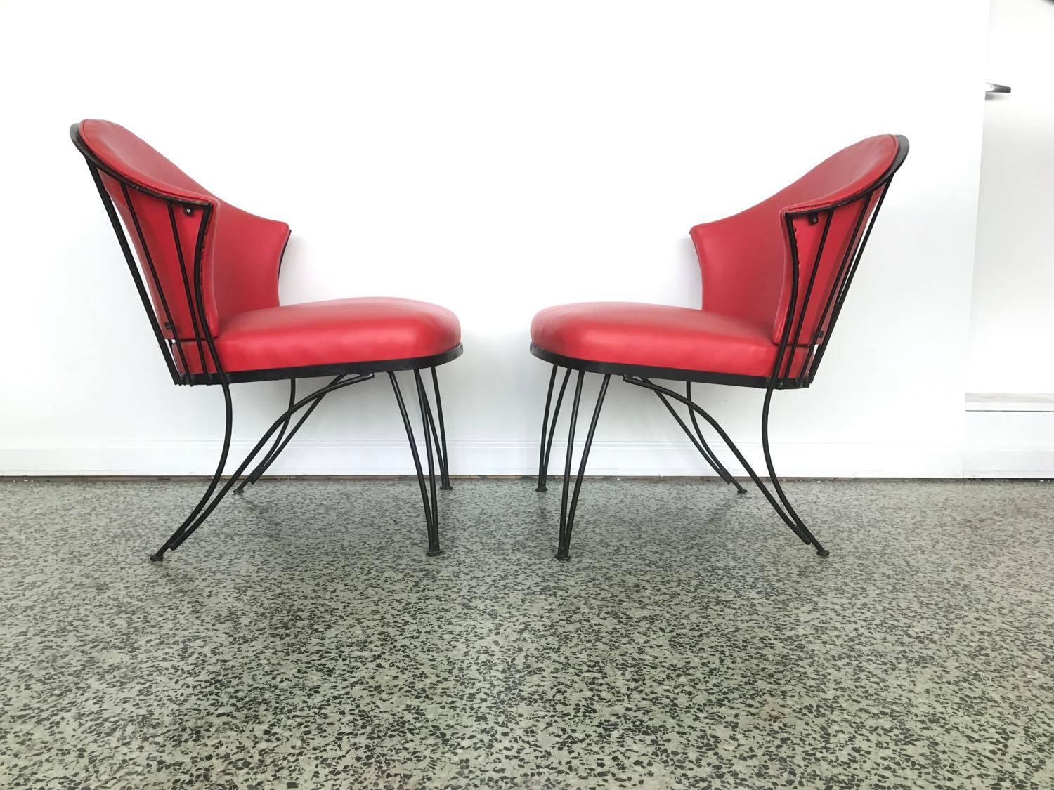 20th Century Pair of Woodard Lounge Chairs