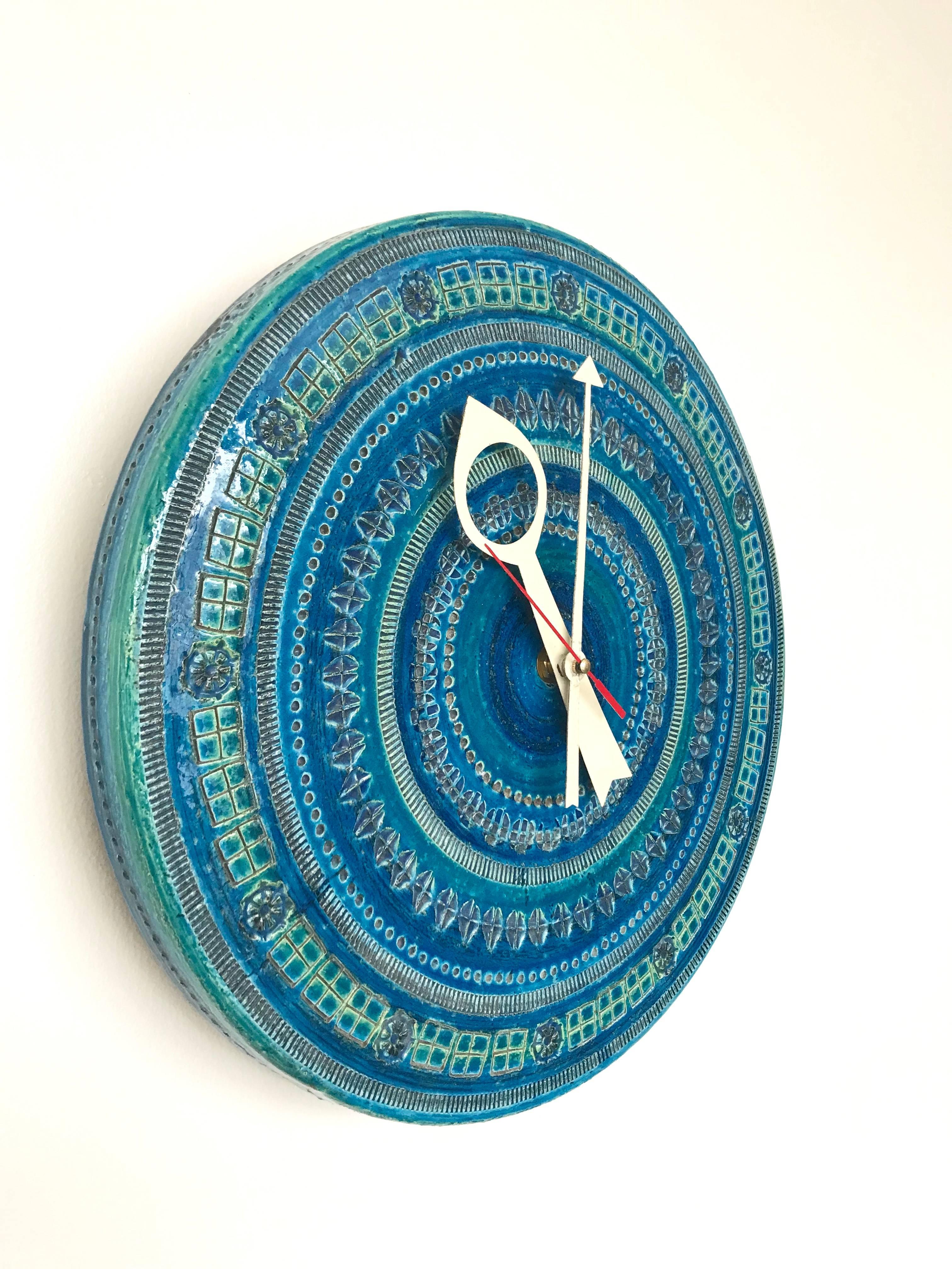 Rimini Blu Bitossi art pottery clock designed by Aldo Londi for Howard Miller.