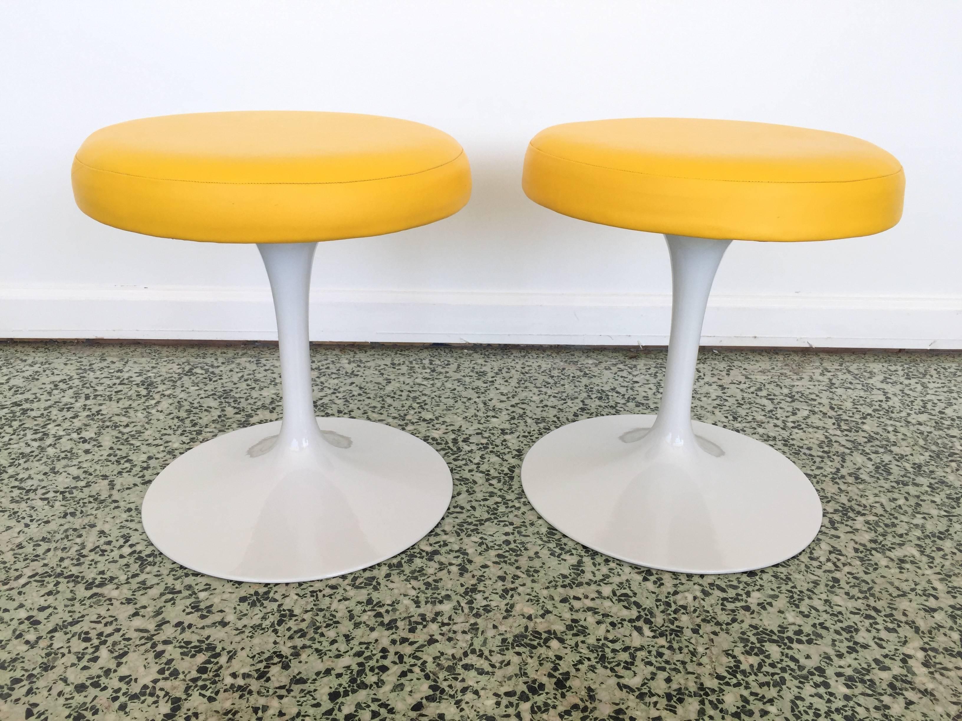 Saarinen for Knoll Yellow Tulip Stools In Excellent Condition In St. Louis, MO