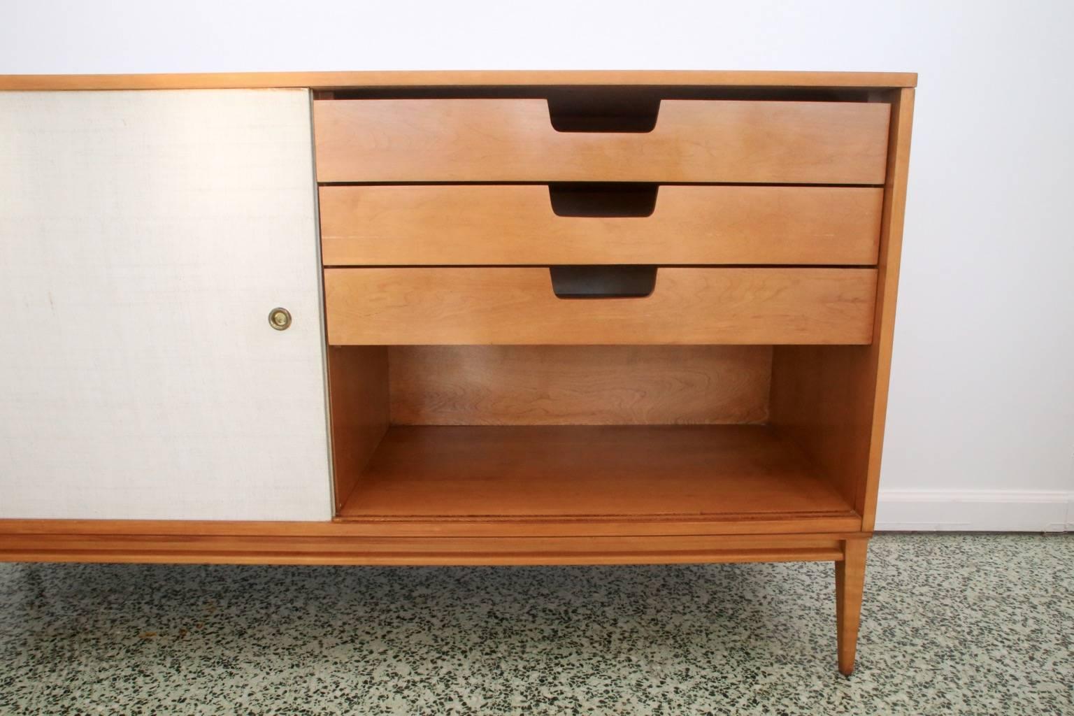 Mid-20th Century Credenza Designed by Paul McCobb for Winchendon