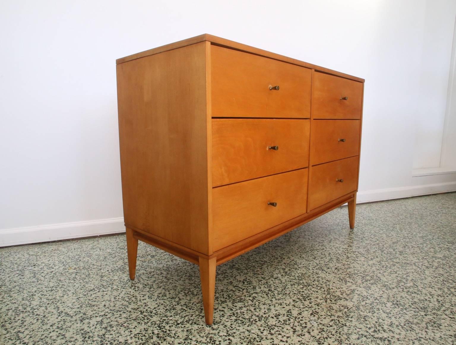 Very beautiful Paul McCobb 6 drawer dresser for Planner Group. We also have an 8 drawer dresser and pair of nightstands listed separately on 1stdibs. 