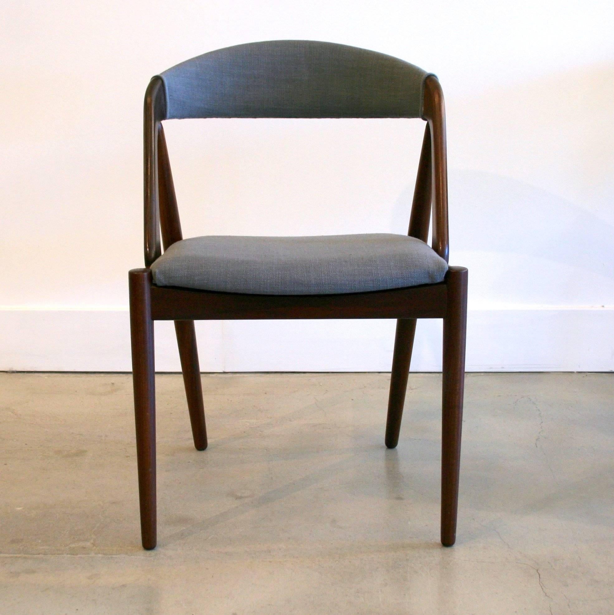 Set of 4 Vintage Danish Teak Model 31 Dining Chairs by Kai Kristiansen In Excellent Condition For Sale In Vancouver, BC