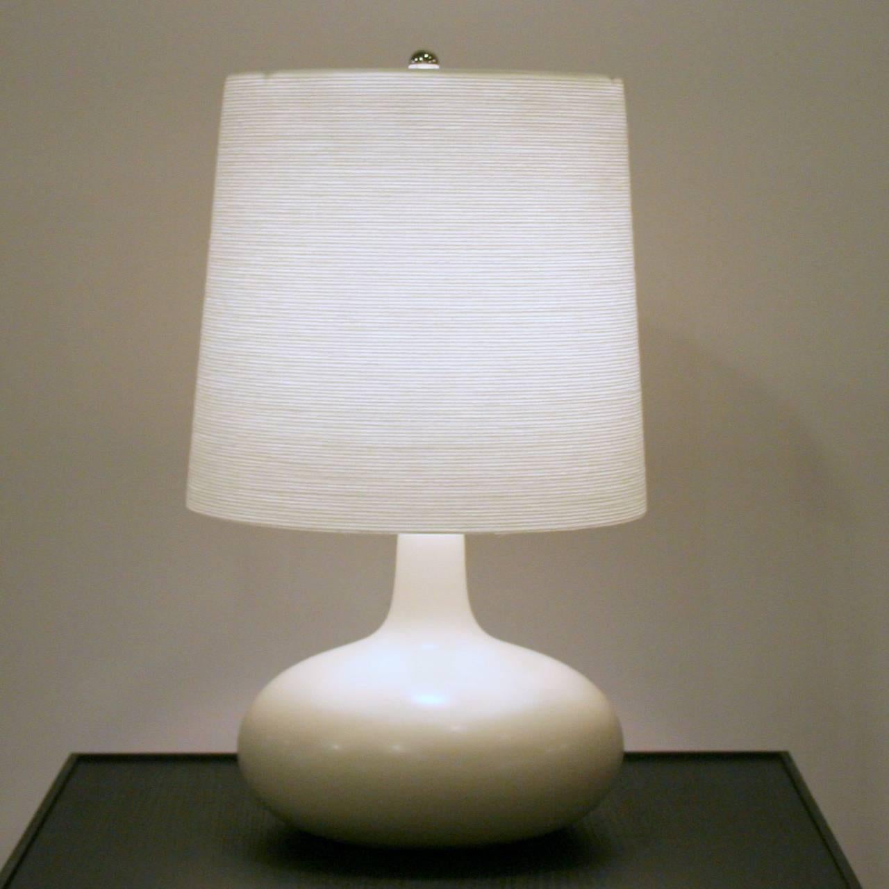 Lotte Lamp 1100 in Bone White by Lotte & Gunnar Bostlund In Excellent Condition In Vancouver, BC
