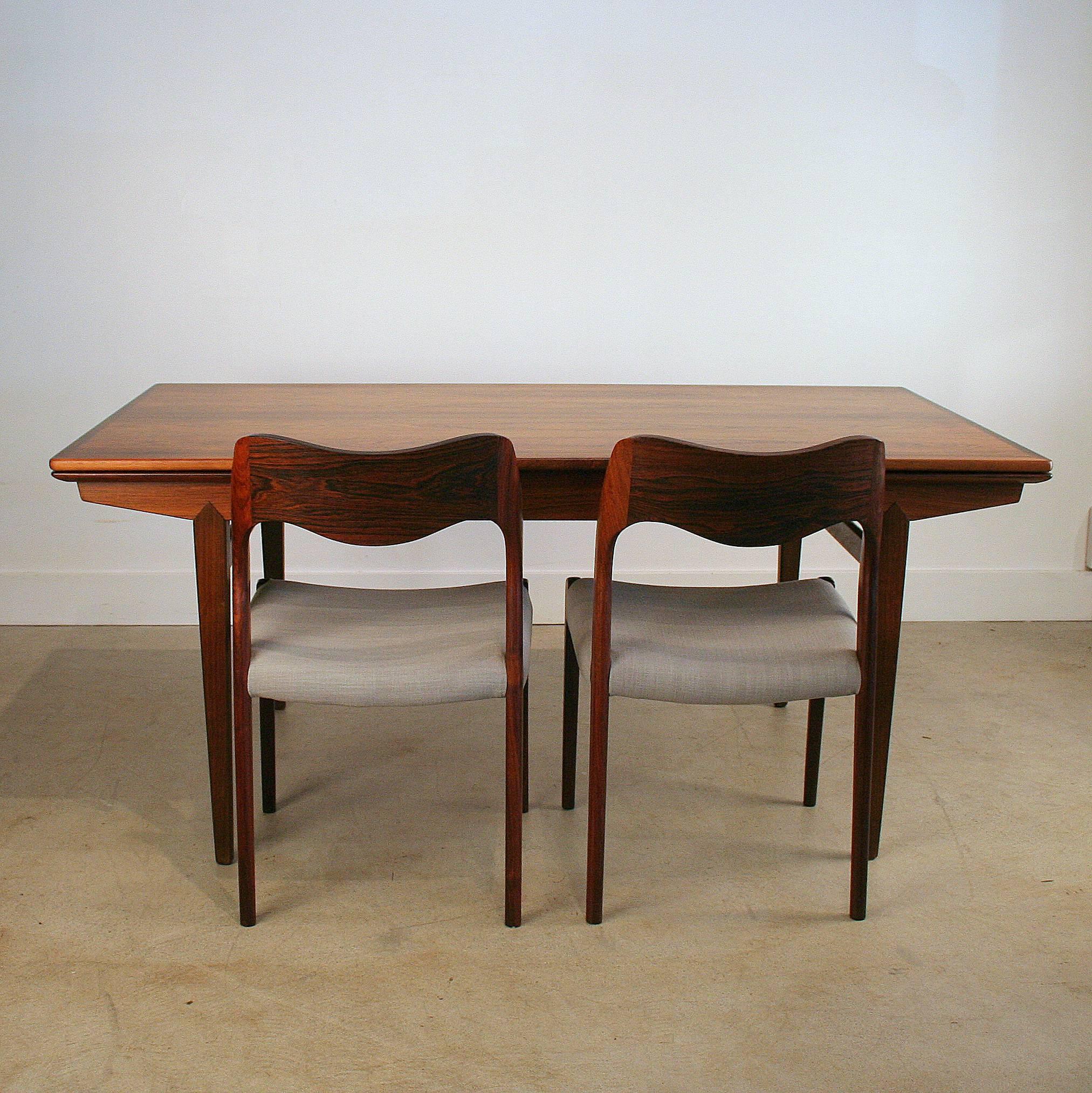 Vintage Danish Rosewood Dining Table 1