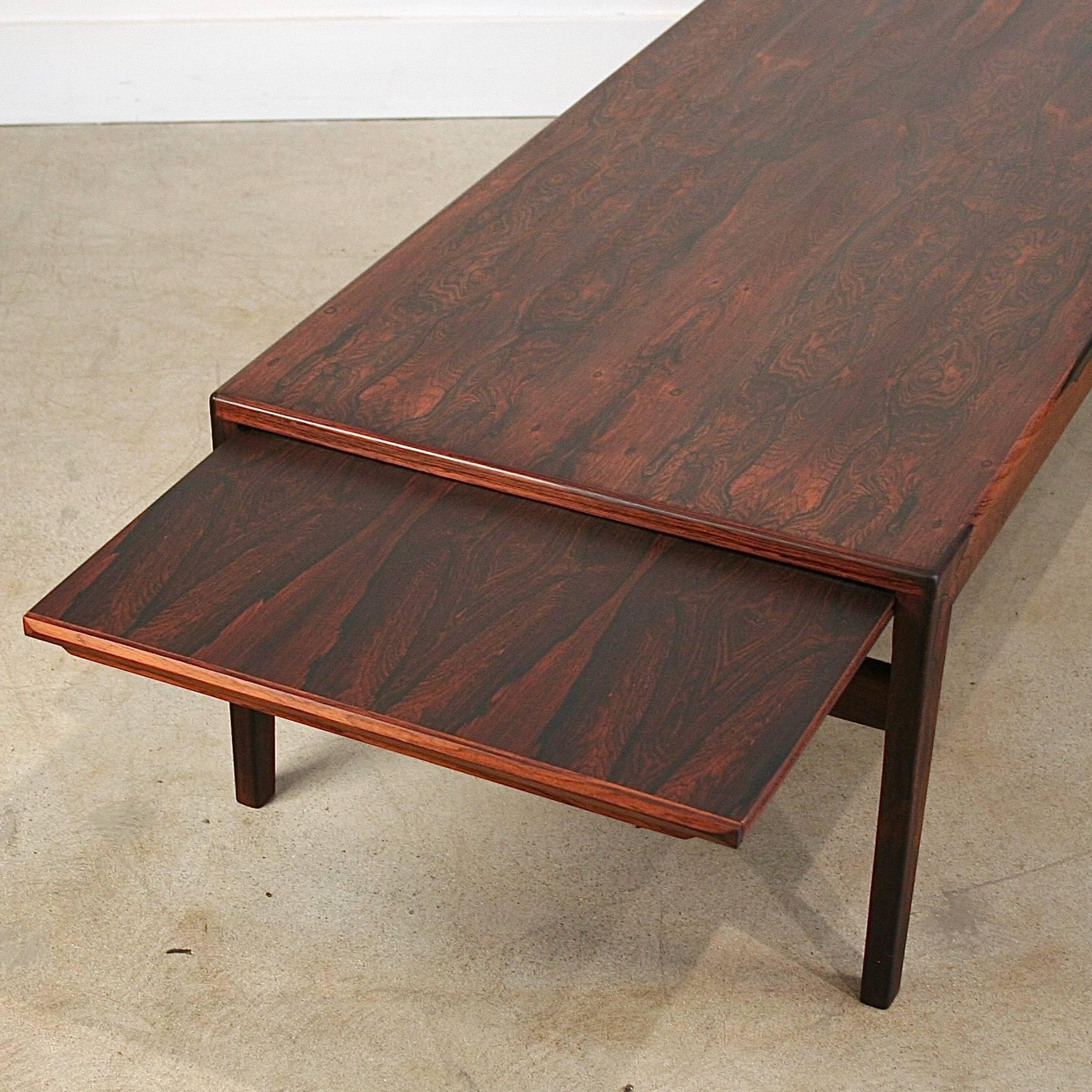 Vintage Danish Rosewood Coffee Table In Excellent Condition For Sale In Vancouver, BC