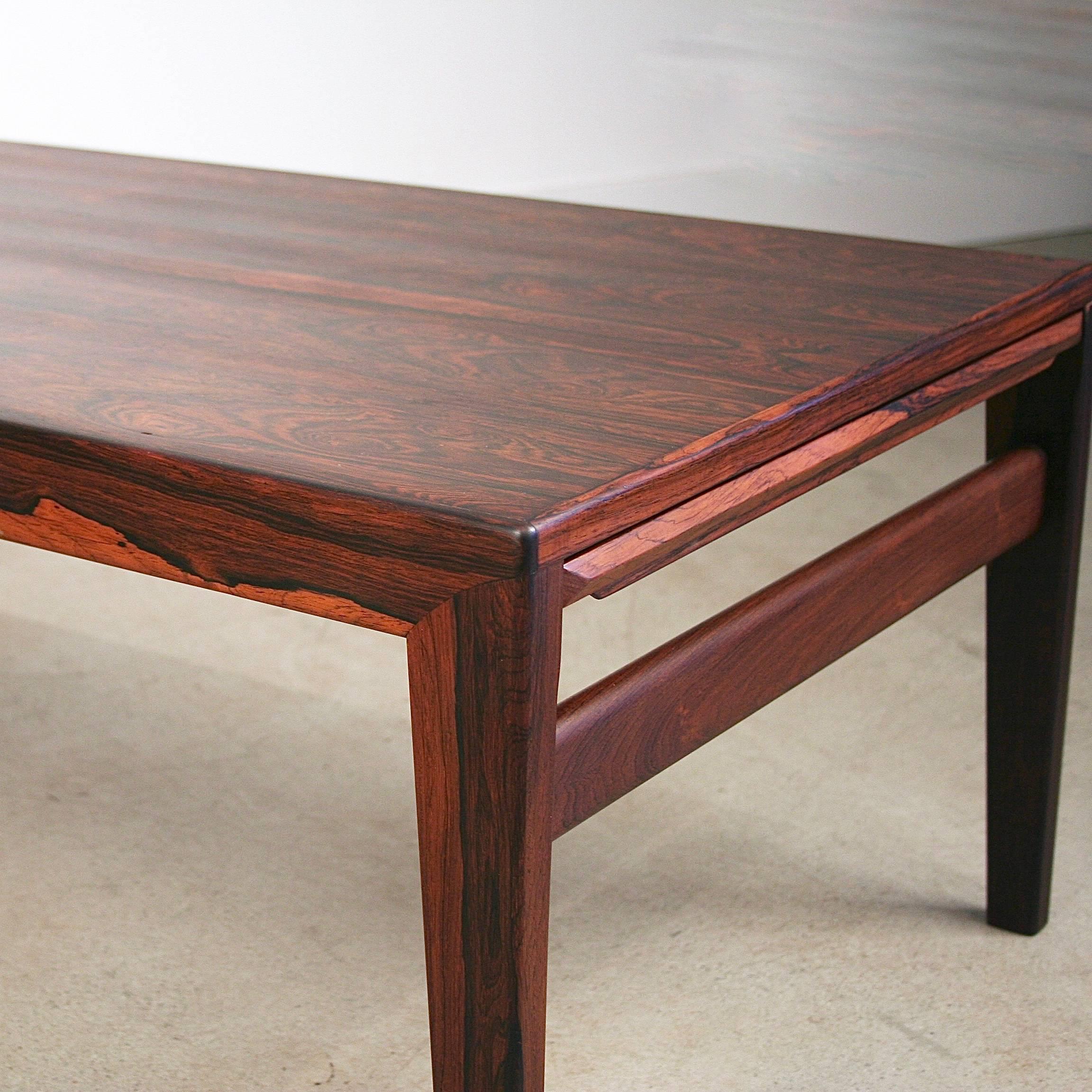 Vintage Danish Rosewood Coffee Table For Sale 3