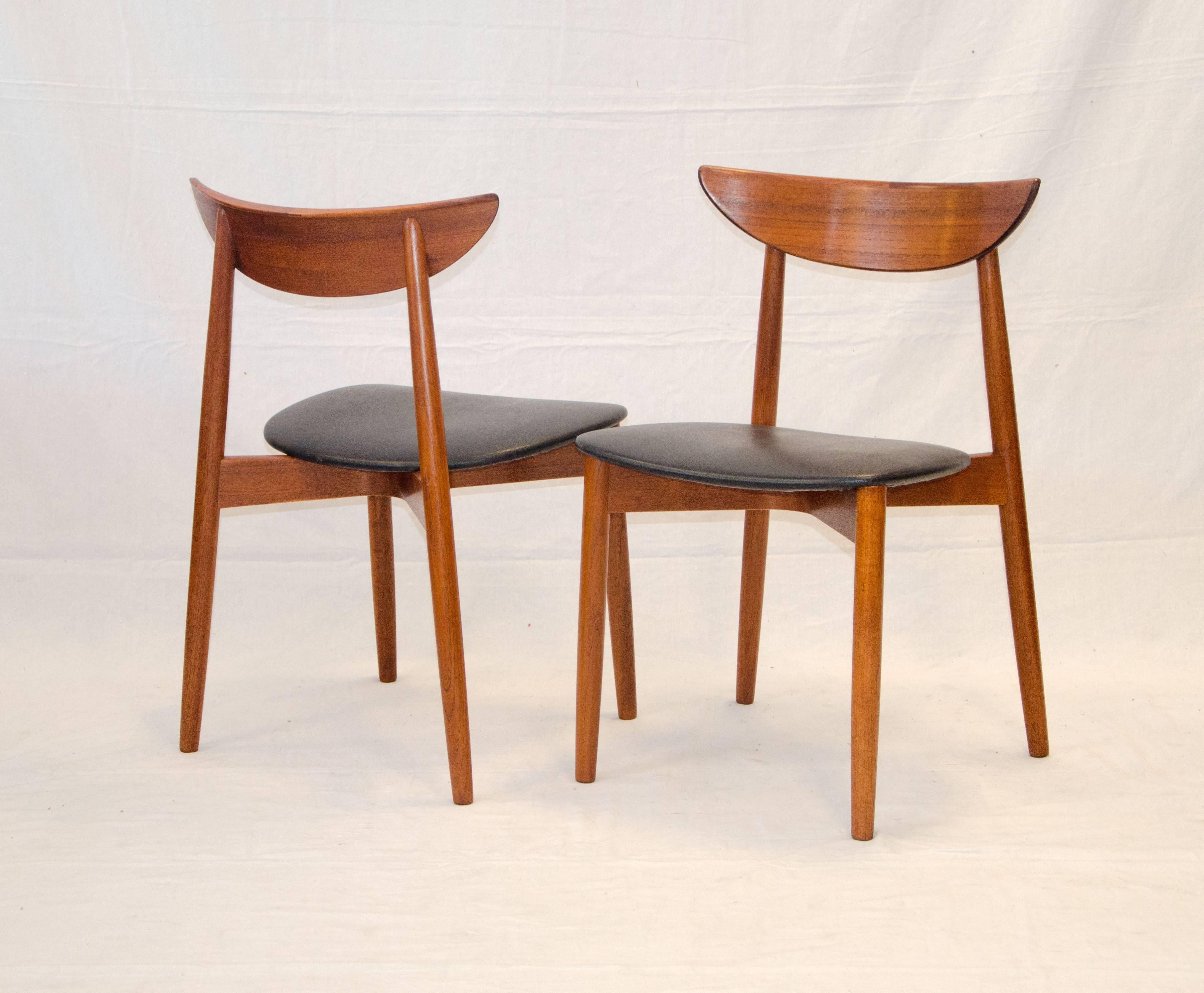 Scandinavian Modern Set of Ten Teak Dining Chairs, Harry Ostergaard for Moreddi For Sale
