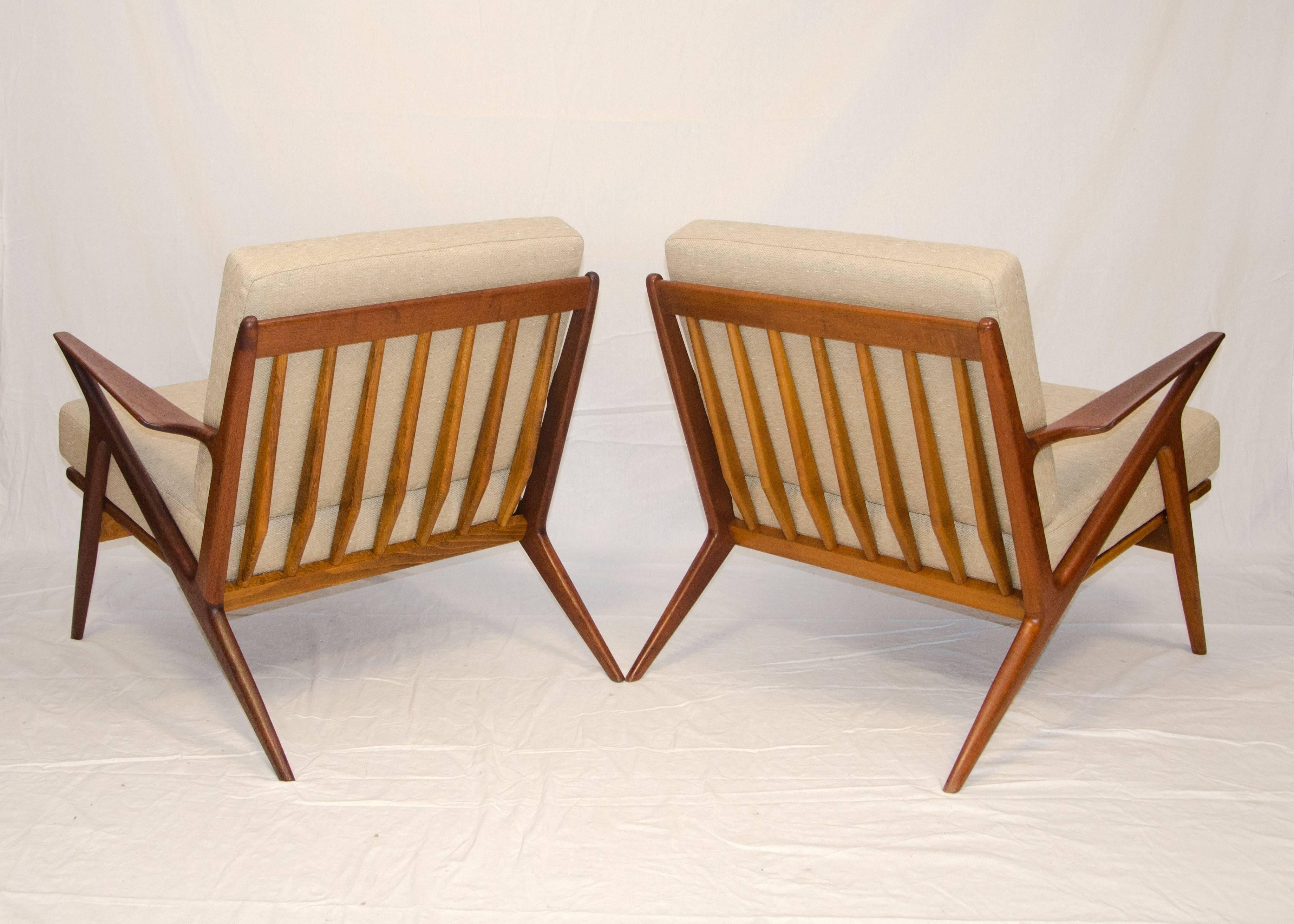 Pair of Danish Teak Z Lounge Chairs by Poul Jensen for Selig In Excellent Condition In Crockett, CA