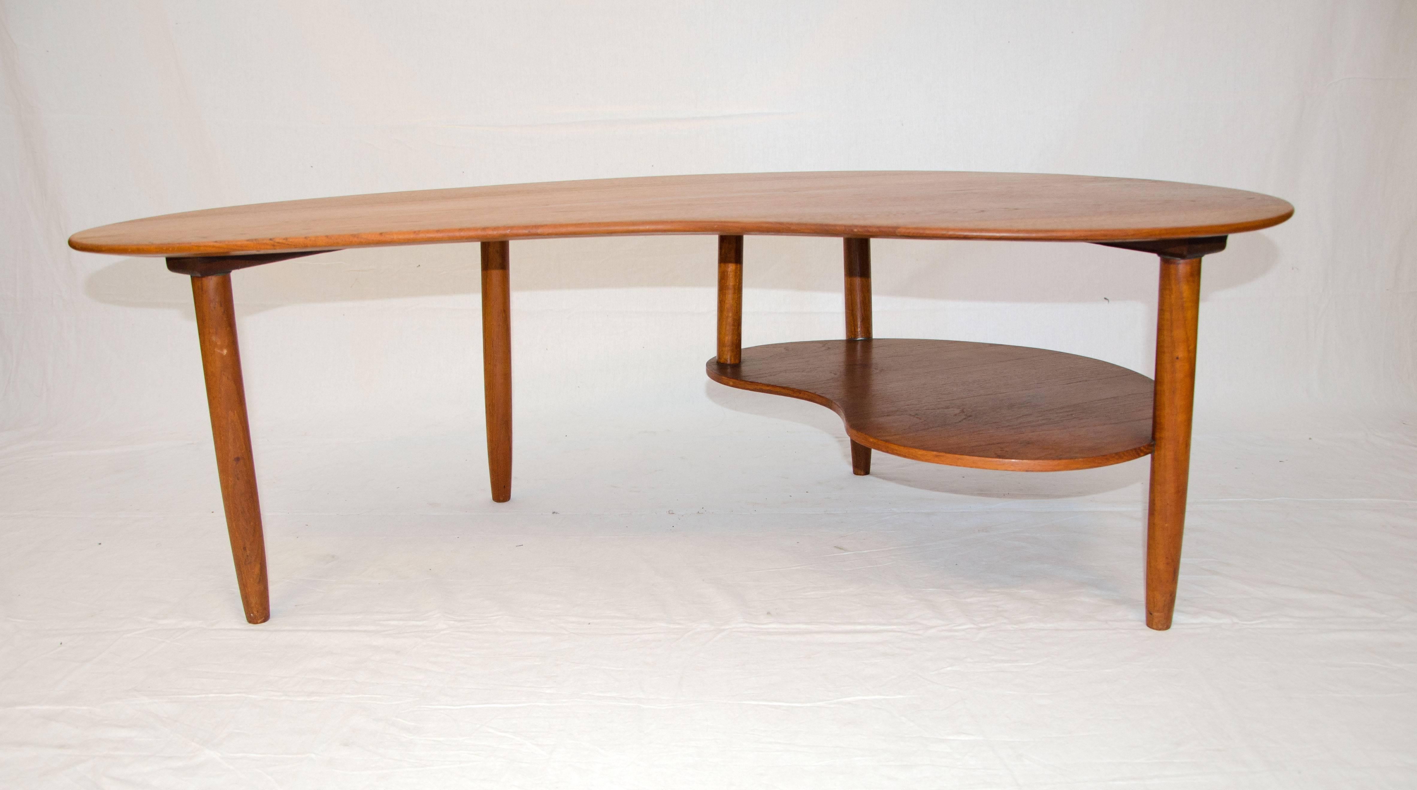 Danish Teak Kidney Shaped Coffee or Cocktail Table In Good Condition In Crockett, CA