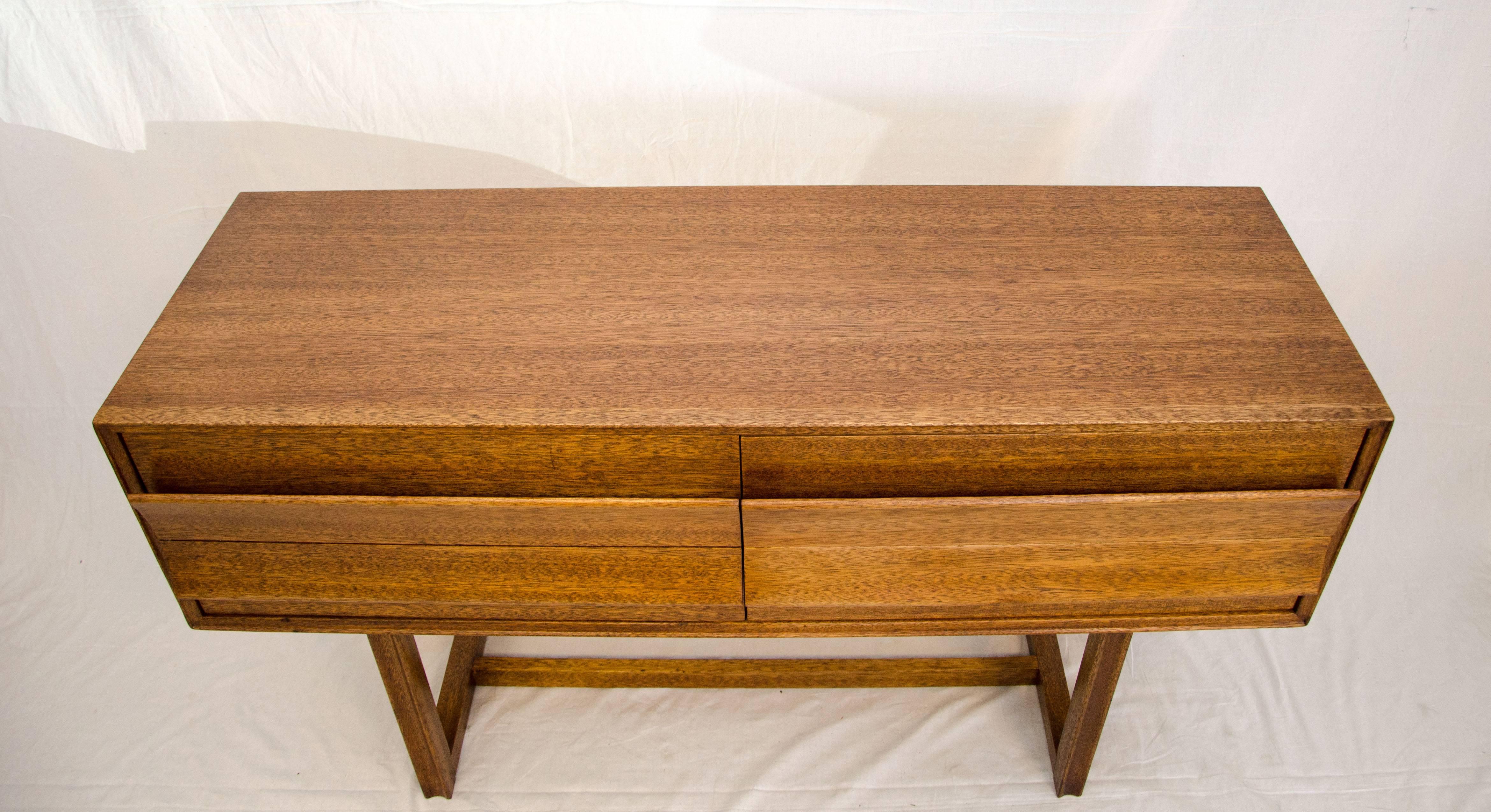 Mid-Century Modern Console Buffet Table with Drawers. Paul Laszlo for Brown & Saltman of California