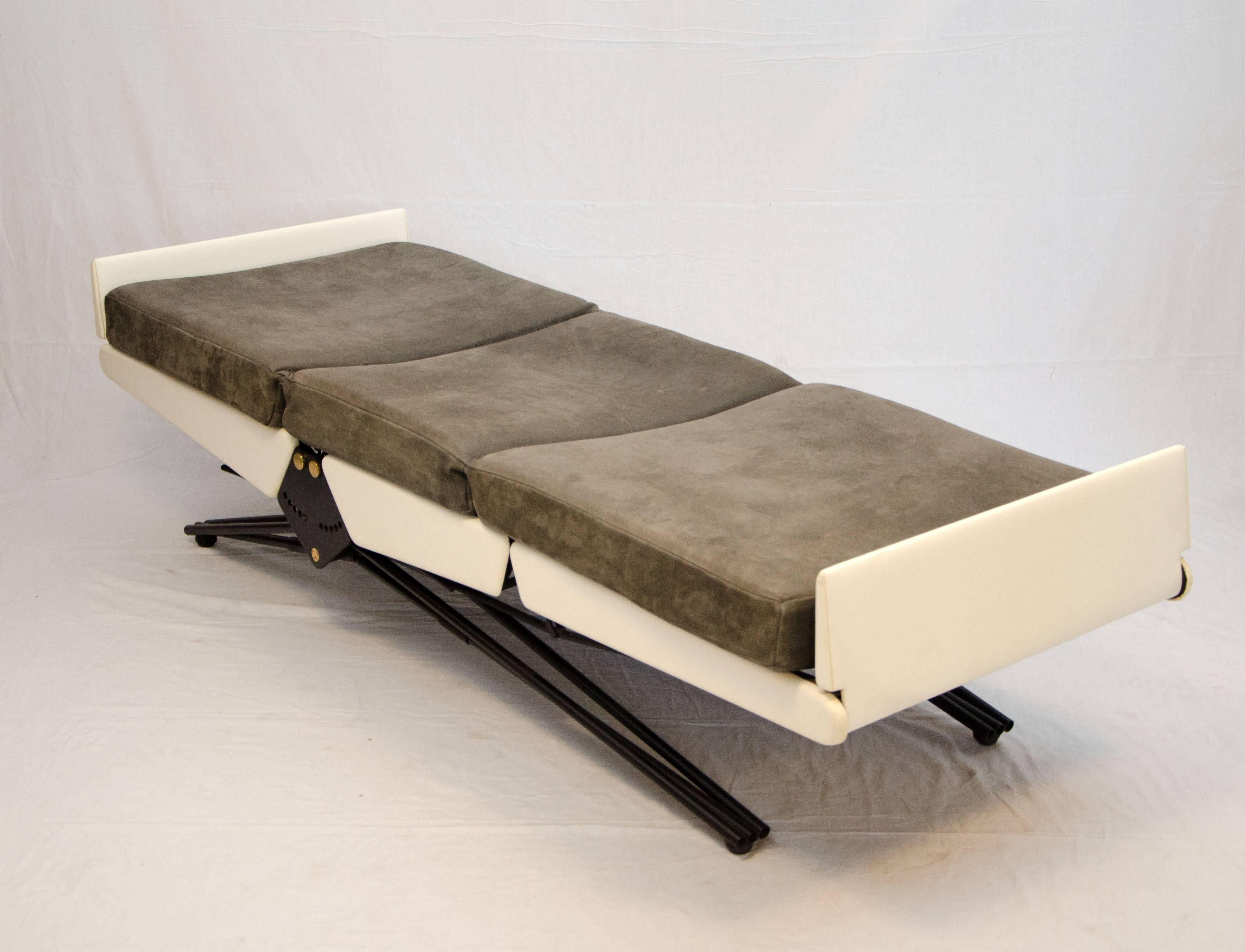 Osvaldo Borsani L77 Daybed, Tecno Milano (Italienisch) im Angebot