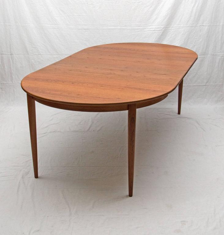 Round Danish Teak Dining Table Two Leaves Moreddi At 1stdibs Round Danish Teak Dining Table Two
